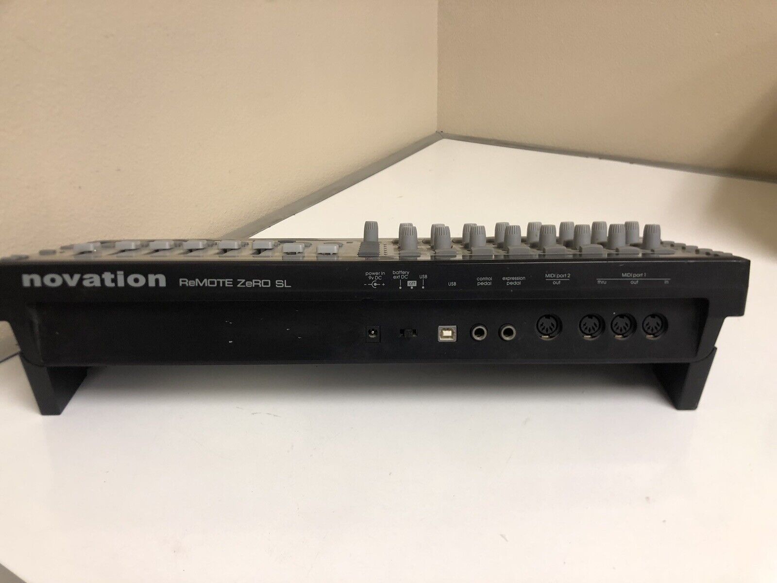Novation Remote Zero SL Daw and Midi Controller PC/Mac-USB/MIDI - UNTESTED - Fresh Stock Dated February 2026
