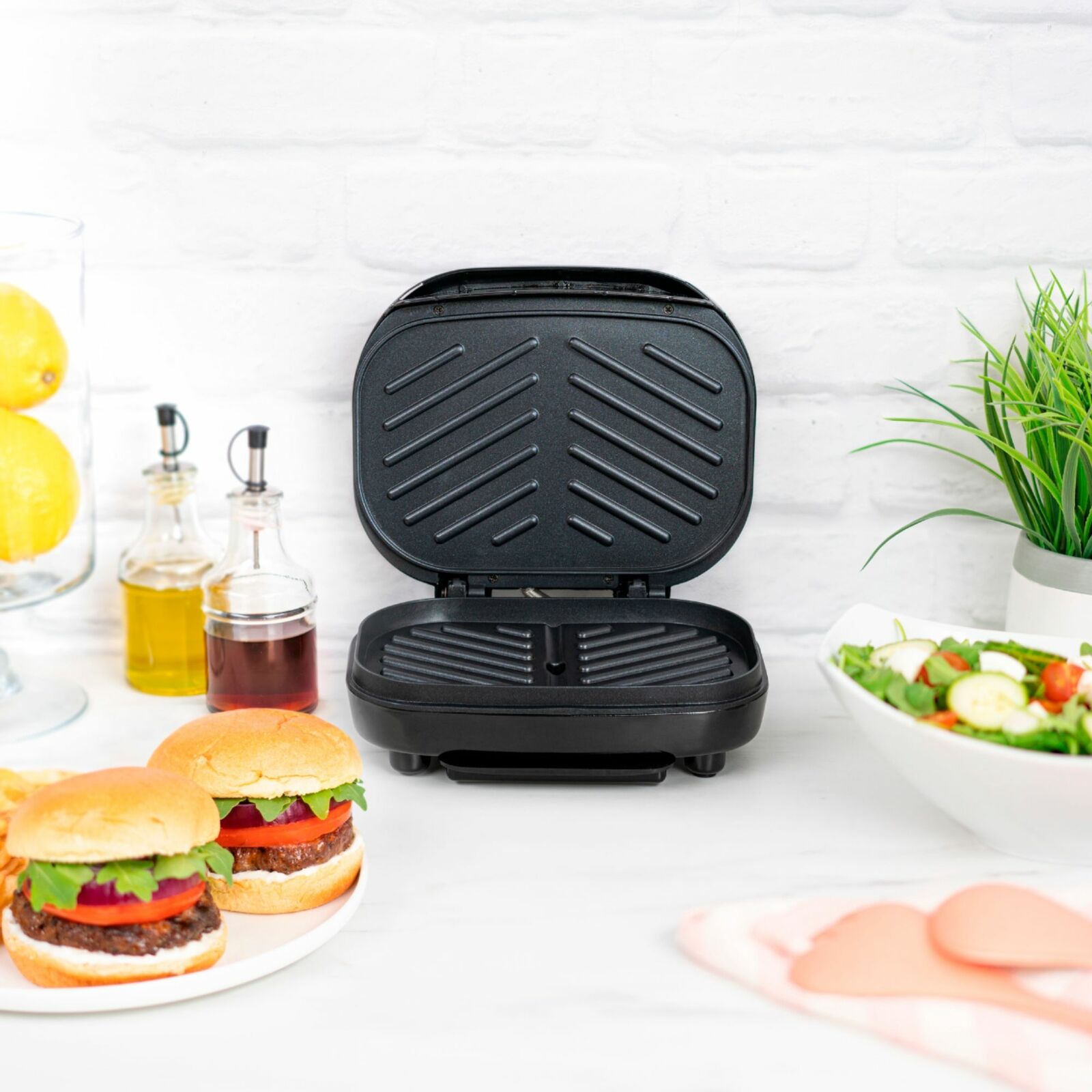 Bella - Electric Grill and Panini Maker - Black - Fresh Stock Dated February 2026
