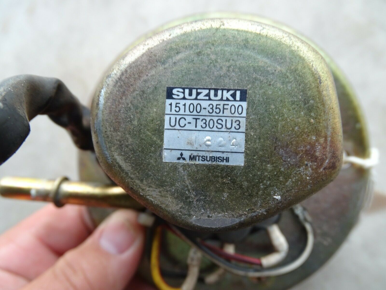 01 02  SUZUKI GSXR 1000 GAS FUEL PUMP E-1245 - Fresh Stock Dated February 2026