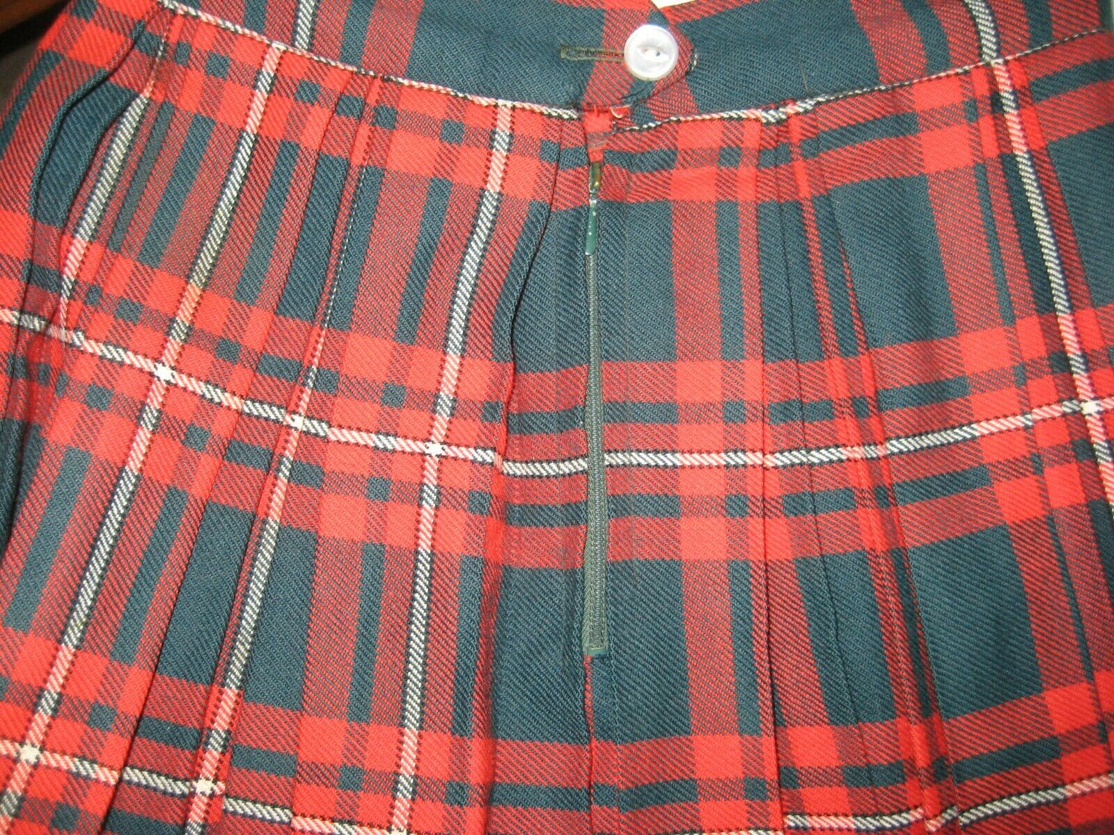 Vtg 60s COURTELLE RED WOOL TARTAN PLAID PLEATED MINI SKIRT XS 24