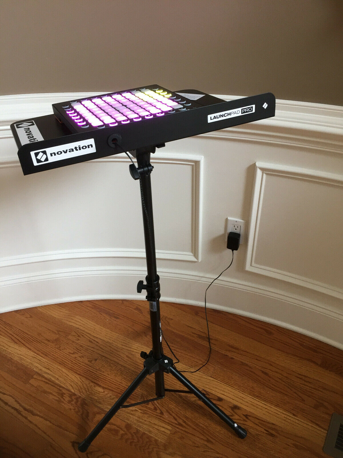 Launchpad Pro MIDI grid controller on stand, software and extra cables - Fresh Stock Dated February 2026