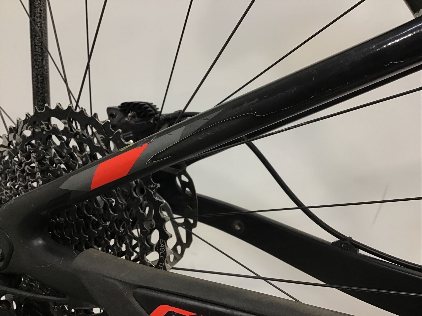 2018 Giant Anthem Advanced Pro 29 1 Mountain Bike Medium Carbon SRAM Eagle - Fresh Stock Dated February 2026