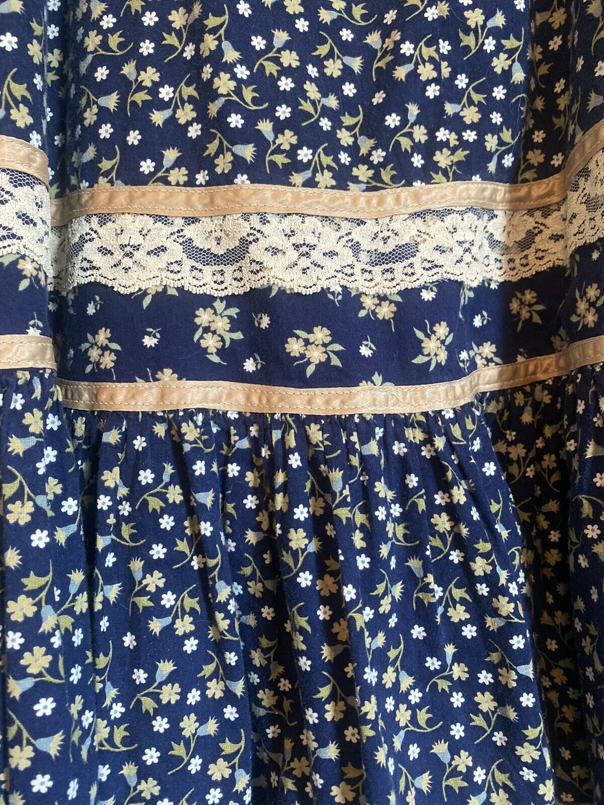 VNTG Gunne Sax (Gunnies) Navy Floral Skirt Sz XS/S - Fresh Stock Dated March 2026