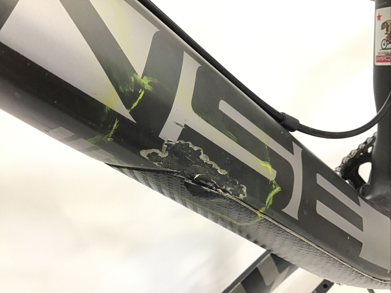 2015 Intense Tracer 275C Pro Mountain Bike Medium Carbon 27.5