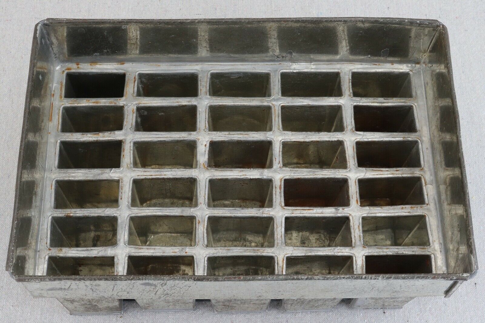 Vintage Industrial 30 Slot Tin Paleta Popsicle Mold Cutlery Caddy Desk Organizer - Fresh Stock Dated February 2026