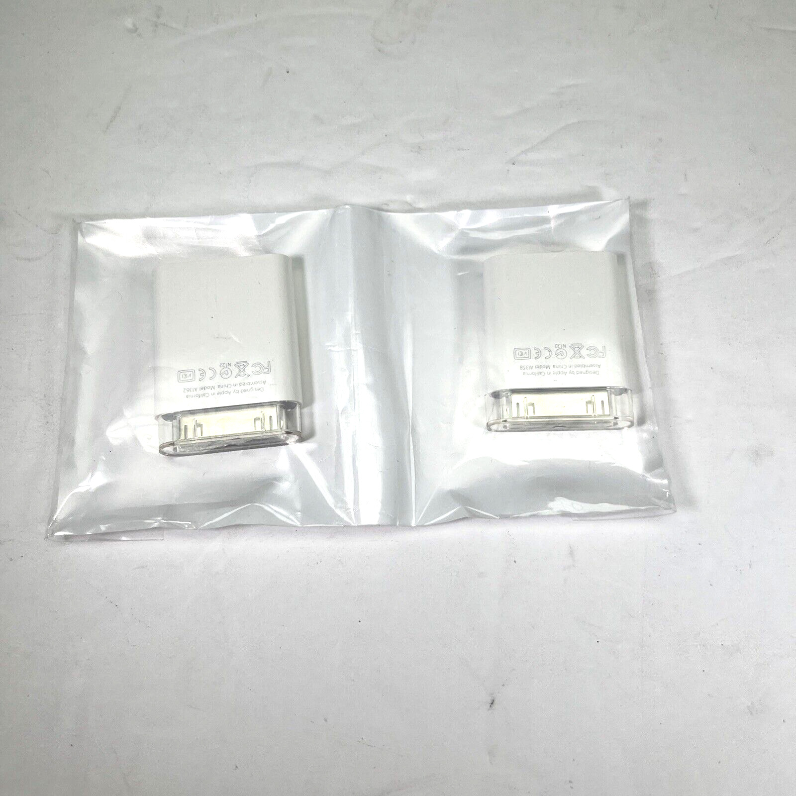 OEM Apple iPad Camera Connection Kit (30pin connector)-MC531ZM/A- MN A1362/A1358 - Fresh Stock Dated February 2026
