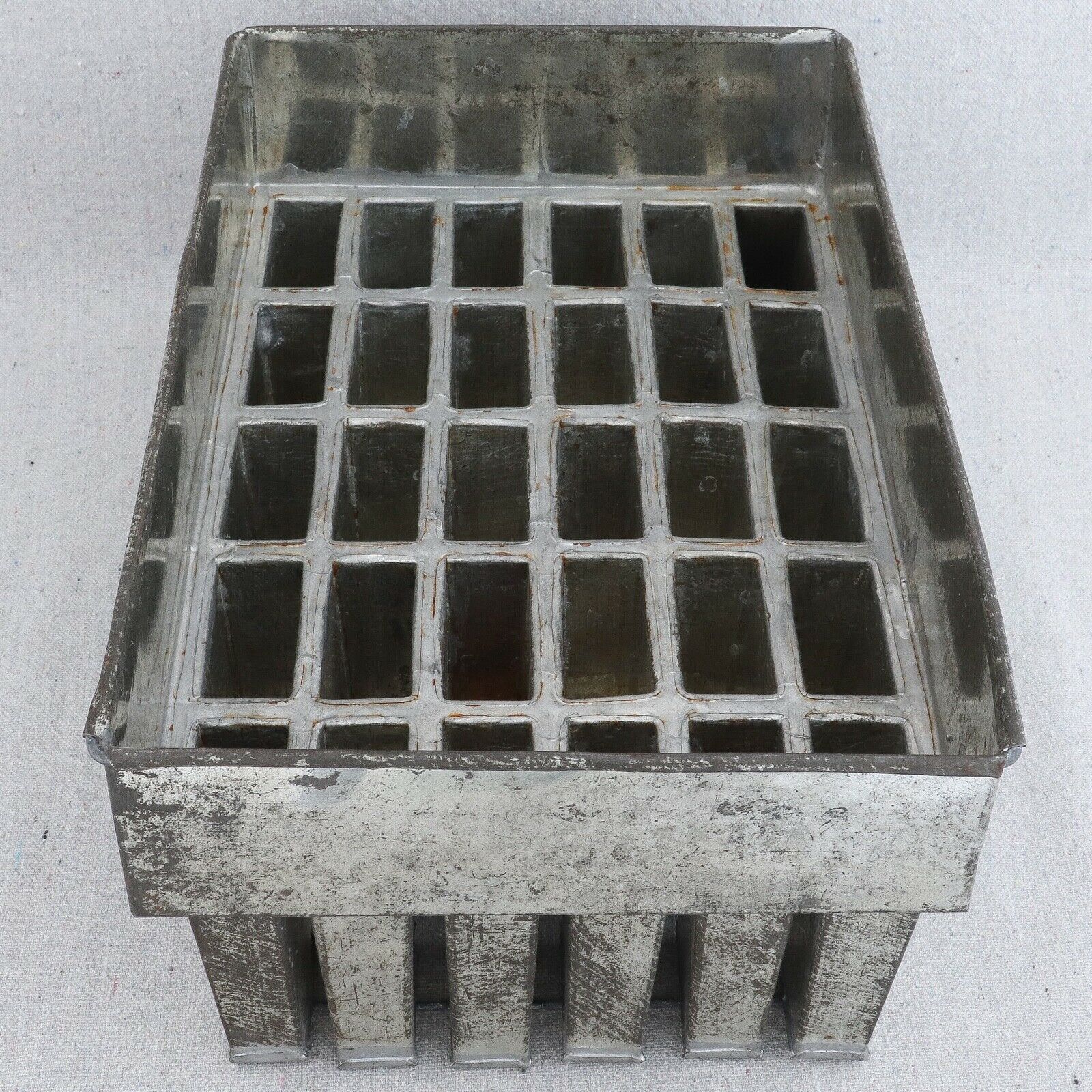 Vintage Industrial 30 Slot Tin Paleta Popsicle Mold Cutlery Caddy Desk Organizer - Fresh Stock Dated February 2026