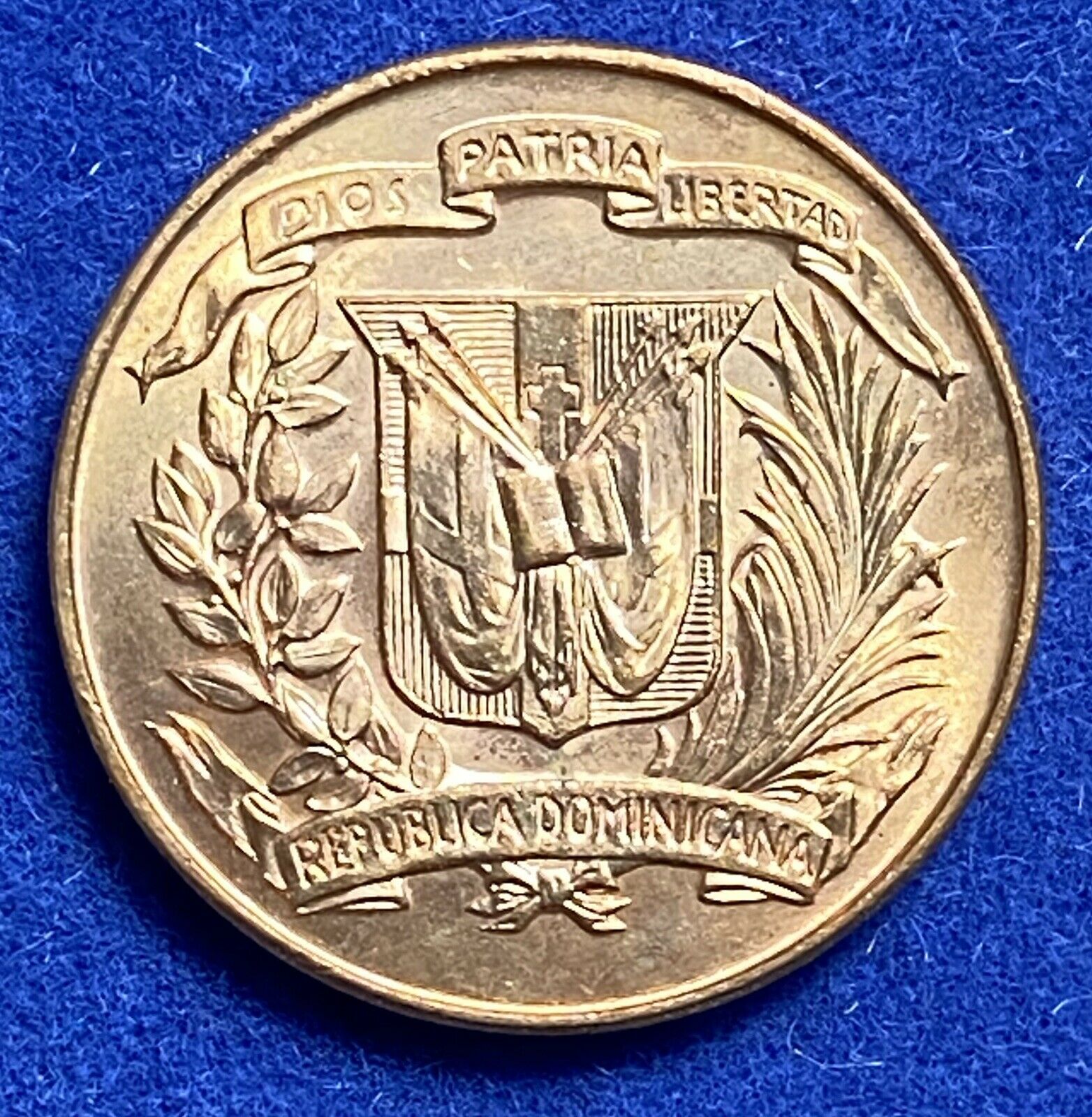 DOMINICAN REPUBLIC 1 Un centavo 1957 Gem Red - Fresh Stock Dated December 2025