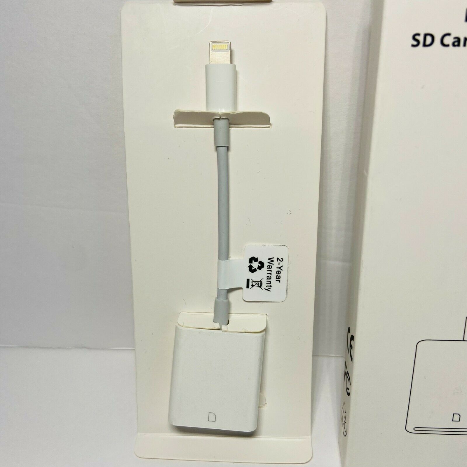Lightning To SD Card Camera Reader, Apple - Fresh Stock Dated December 2025