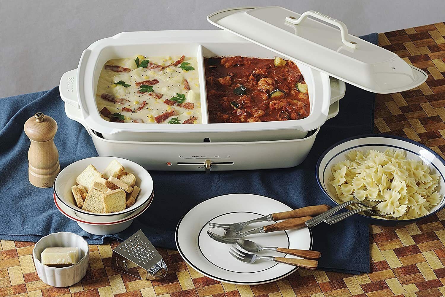 BRUNO Hot Plate Grande Partition Pot BOE 026 - NABE - Fresh Stock Dated February 2026