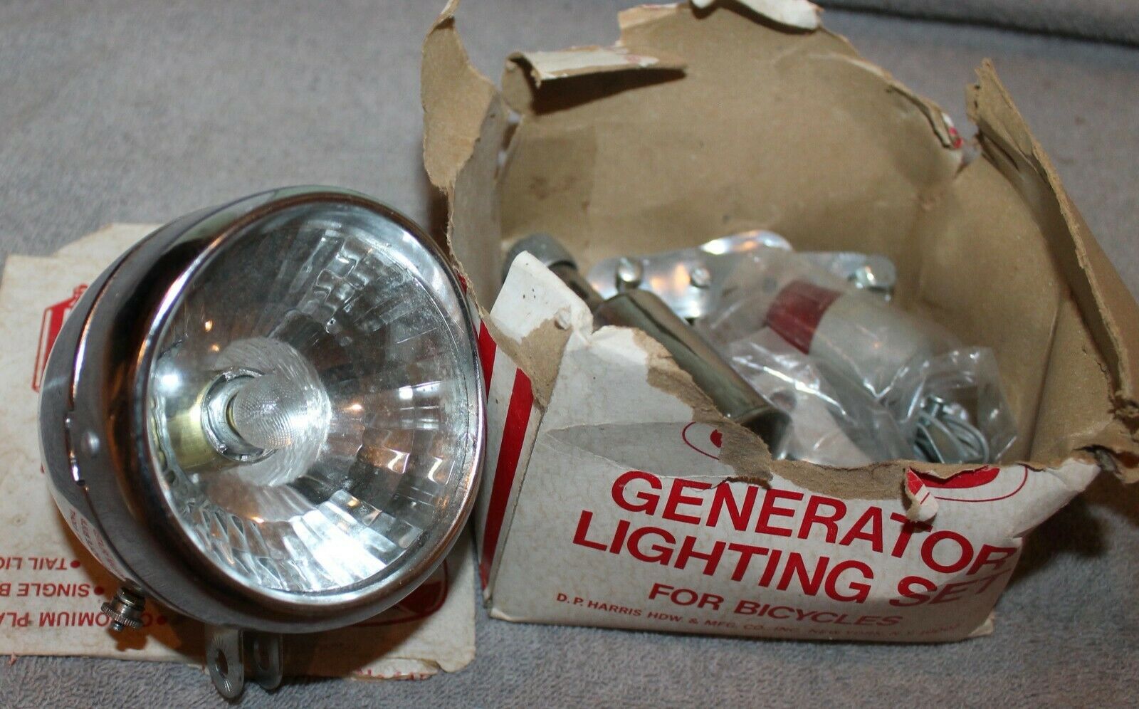 VINTAGE CROWN GENERATOR LIGHTING SET FOR BICYCLES ORIGINAL BOX UNUSED - Fresh Stock Dated December 2025