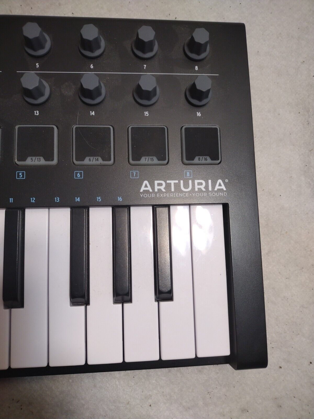 Arturia MiniLab MKII USB MIDI Bus Powered 25-key Keyboard Controller - Fresh Stock Dated February 2026