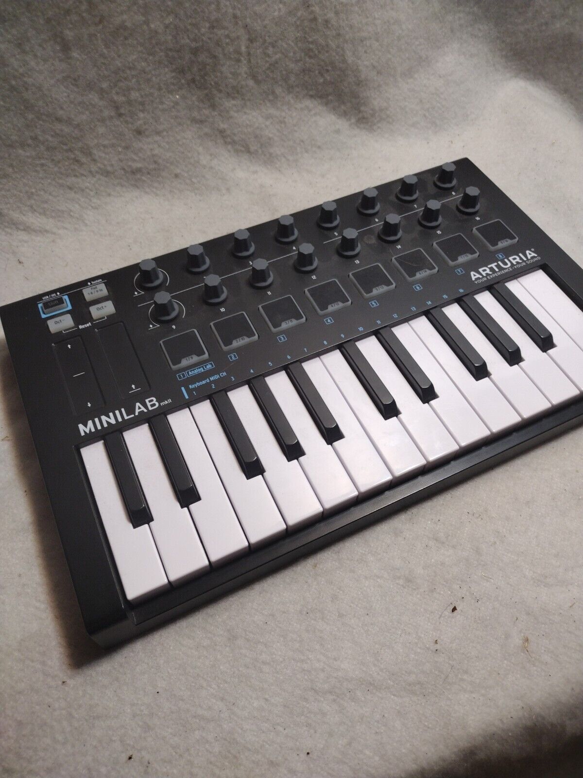 Arturia MiniLab MKII USB MIDI Bus Powered 25-key Keyboard Controller - Fresh Stock Dated February 2026