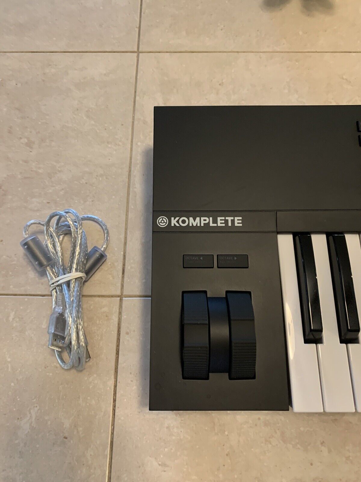 Native Instruments KOMPLETE KONTROL A49 49-Key USB MIDI Keyboard Controller - Fresh Stock Dated February 2026