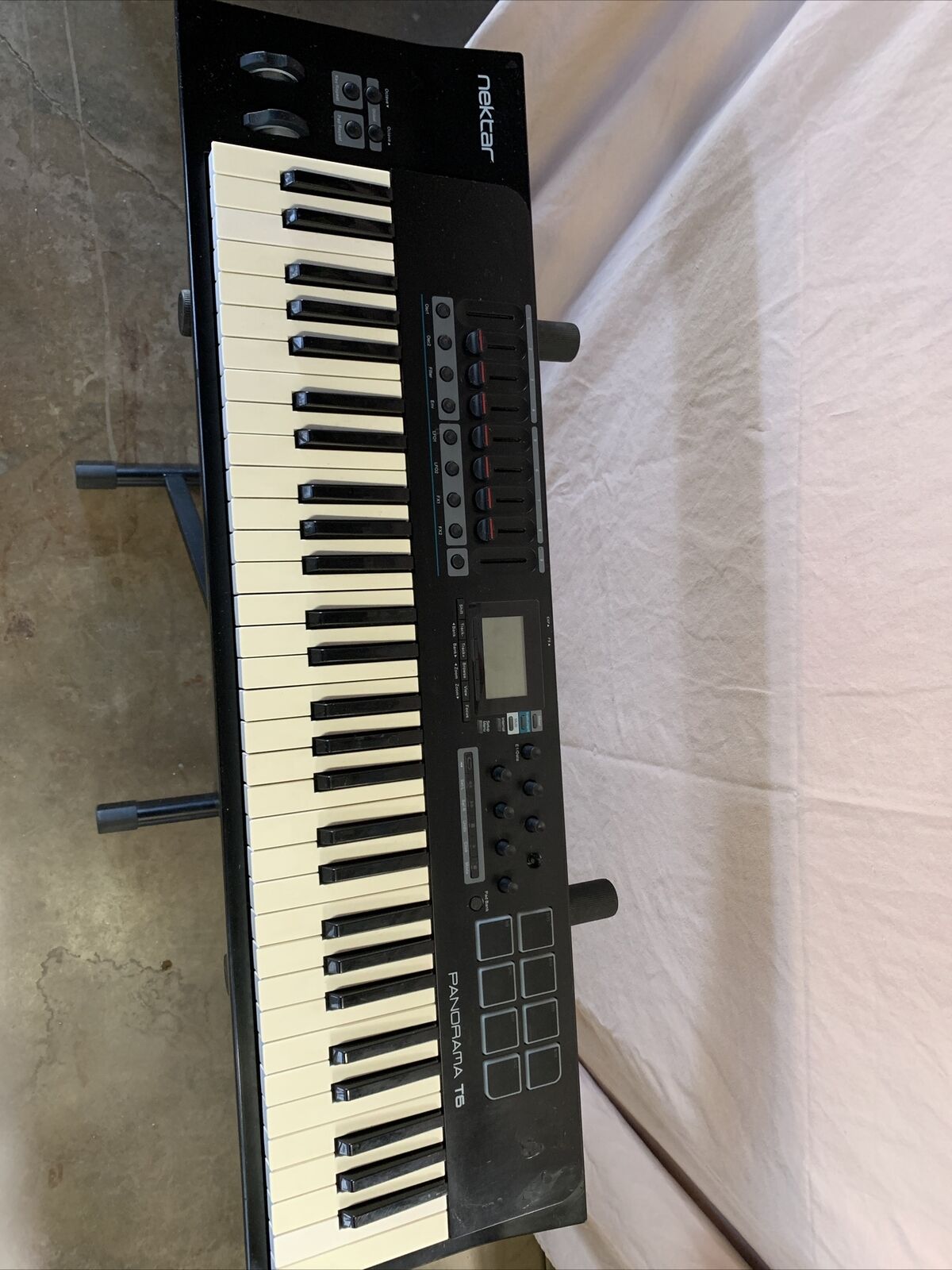 Nektar Panorama T6 61-Key Advanced MIDI Daw Keyboard Controller - Fresh Stock Dated February 2026