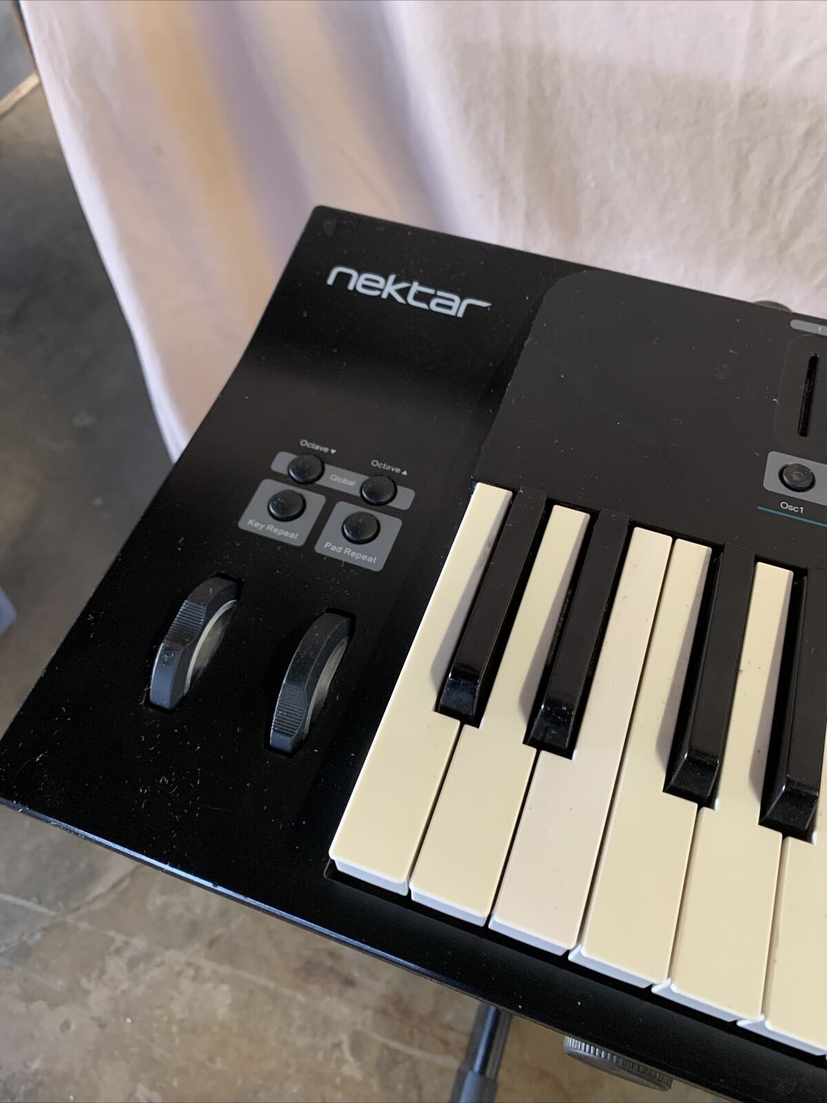 Nektar Panorama T6 61-Key Advanced MIDI Daw Keyboard Controller - Fresh Stock Dated February 2026