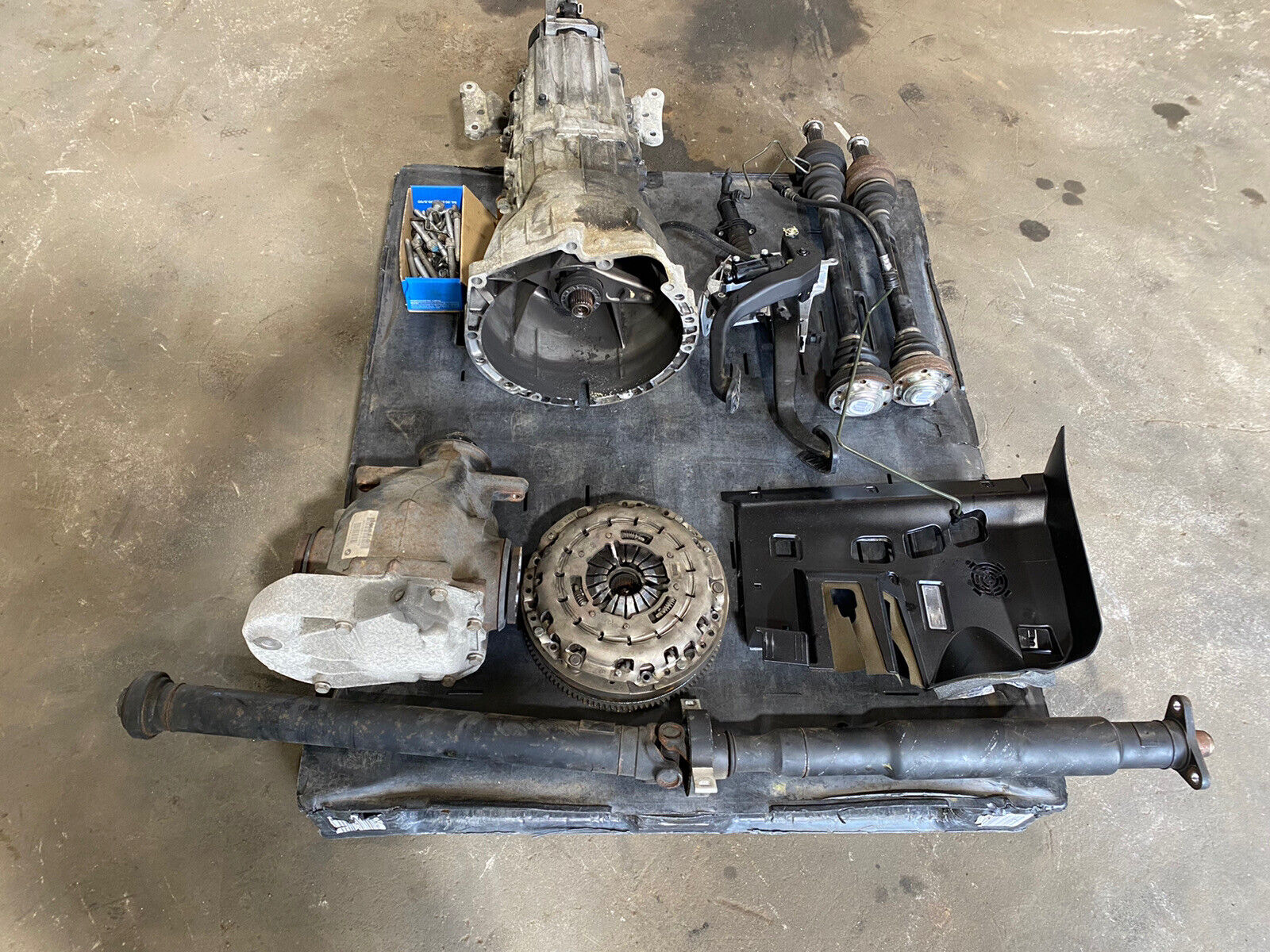 06-10 BMW 335i 135i N54 RWD MANUAL TRANSMISSION 6 SPEED SWAP CONVERSION GS6-53BZ - Fresh Stock Dated February 2026