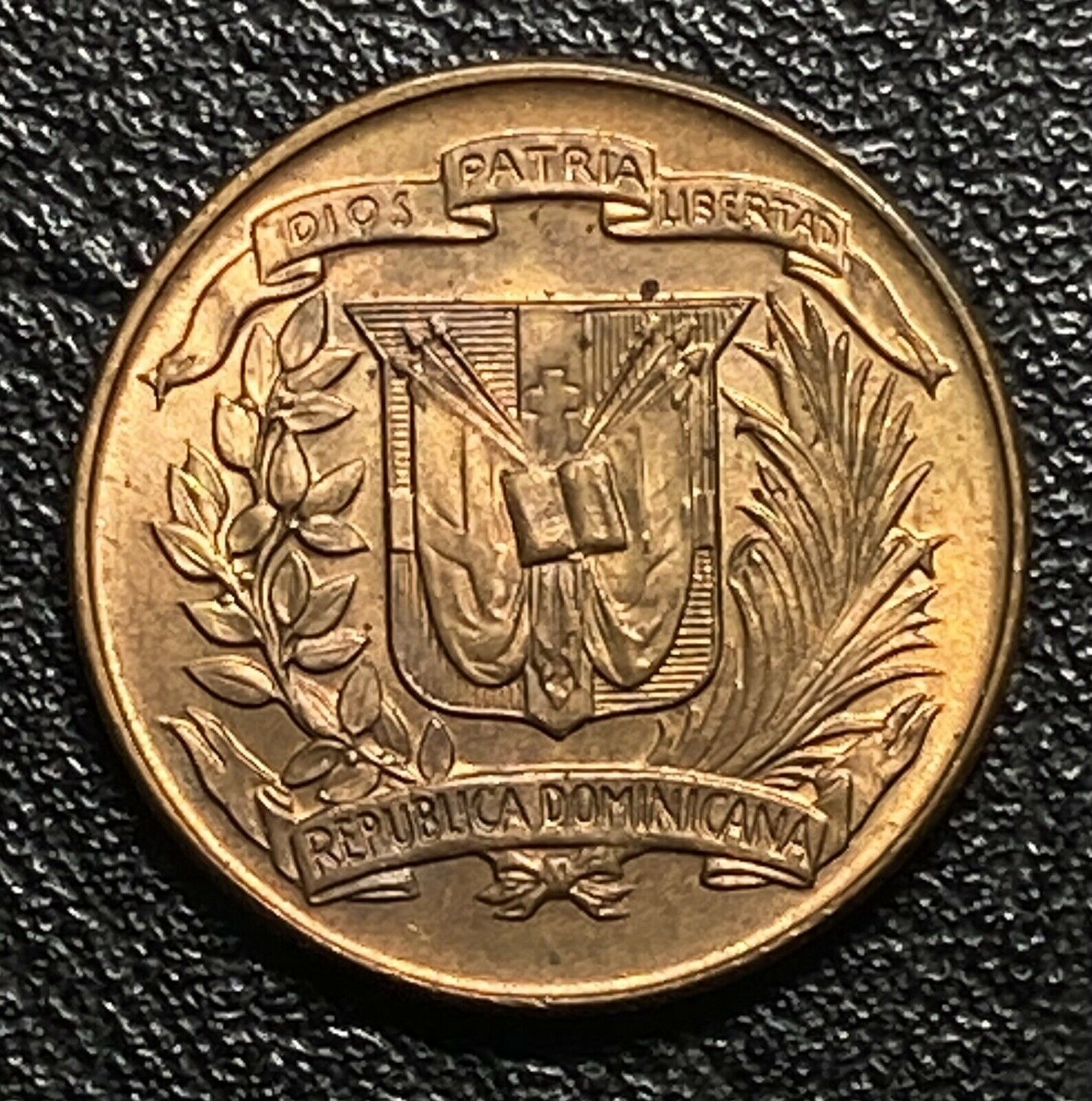 Dominican Republic 1942 Centavo BU Red Brown - Fresh Stock Dated February 2026