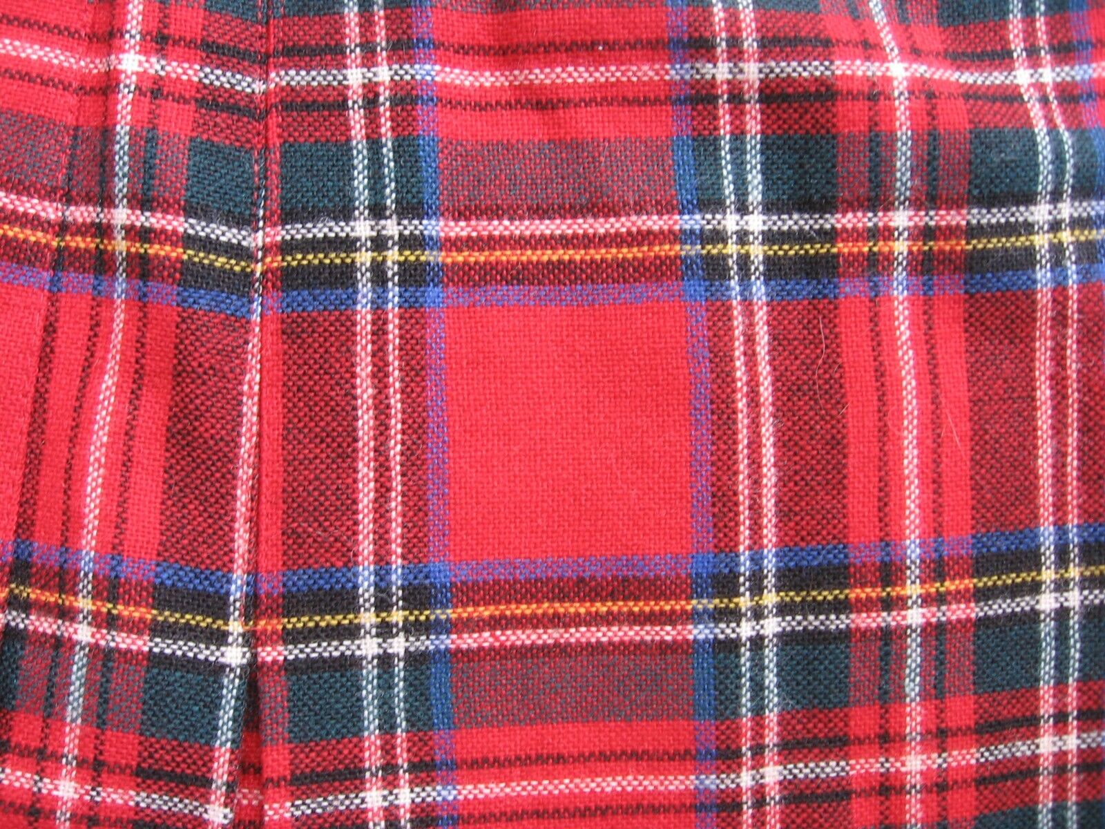 LOVELY VINTAGE RED PLAID WOOL PLEATED SKIRT - 10 - DRY CLEANED - Fresh Stock Dated March 2026