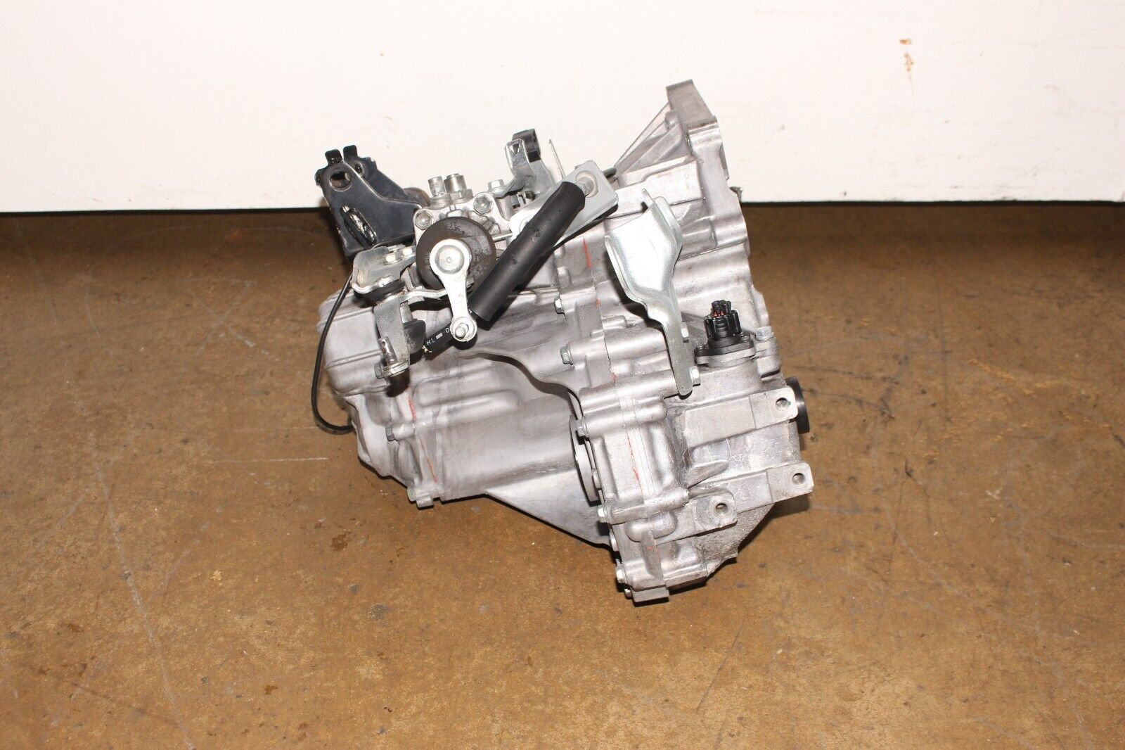 2003-2008 TOYOTA MATRIX COROLLA VIBE 5 SPEED MANUAL TRANSMISSION JDM 1ZZ-FE 1.8L - Fresh Stock Dated February 2026