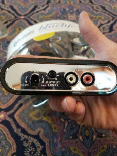 SCOSCHE UBRH BLUELIFE WIRELESS SYSTEM - Fresh Stock Dated February 2026