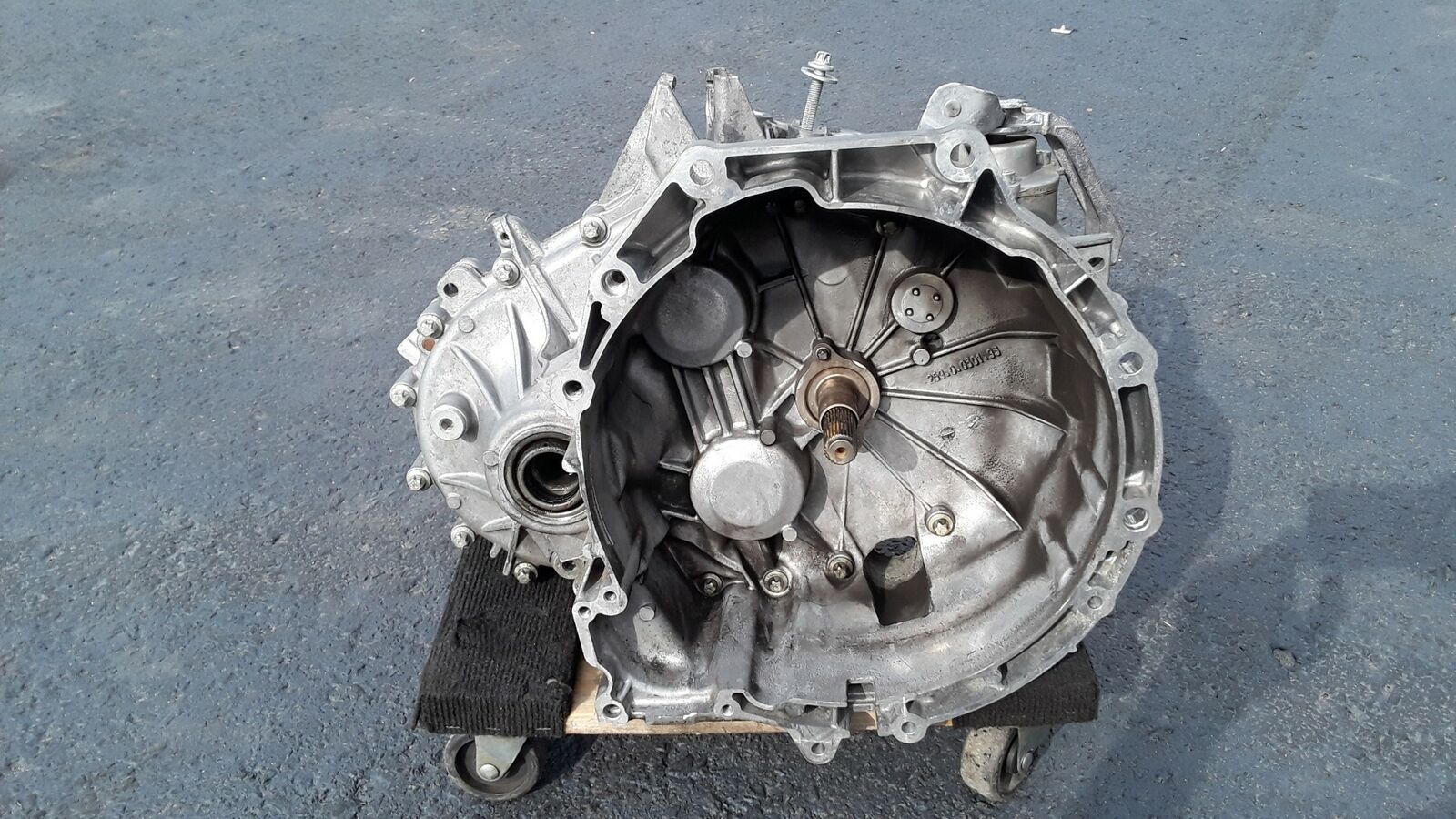 2014-2019 MINI COOPER F56 2.0L FWD 6-SPEED MANUAL TRANSMISSION CARRIER OEM - Fresh Stock Dated February 2026