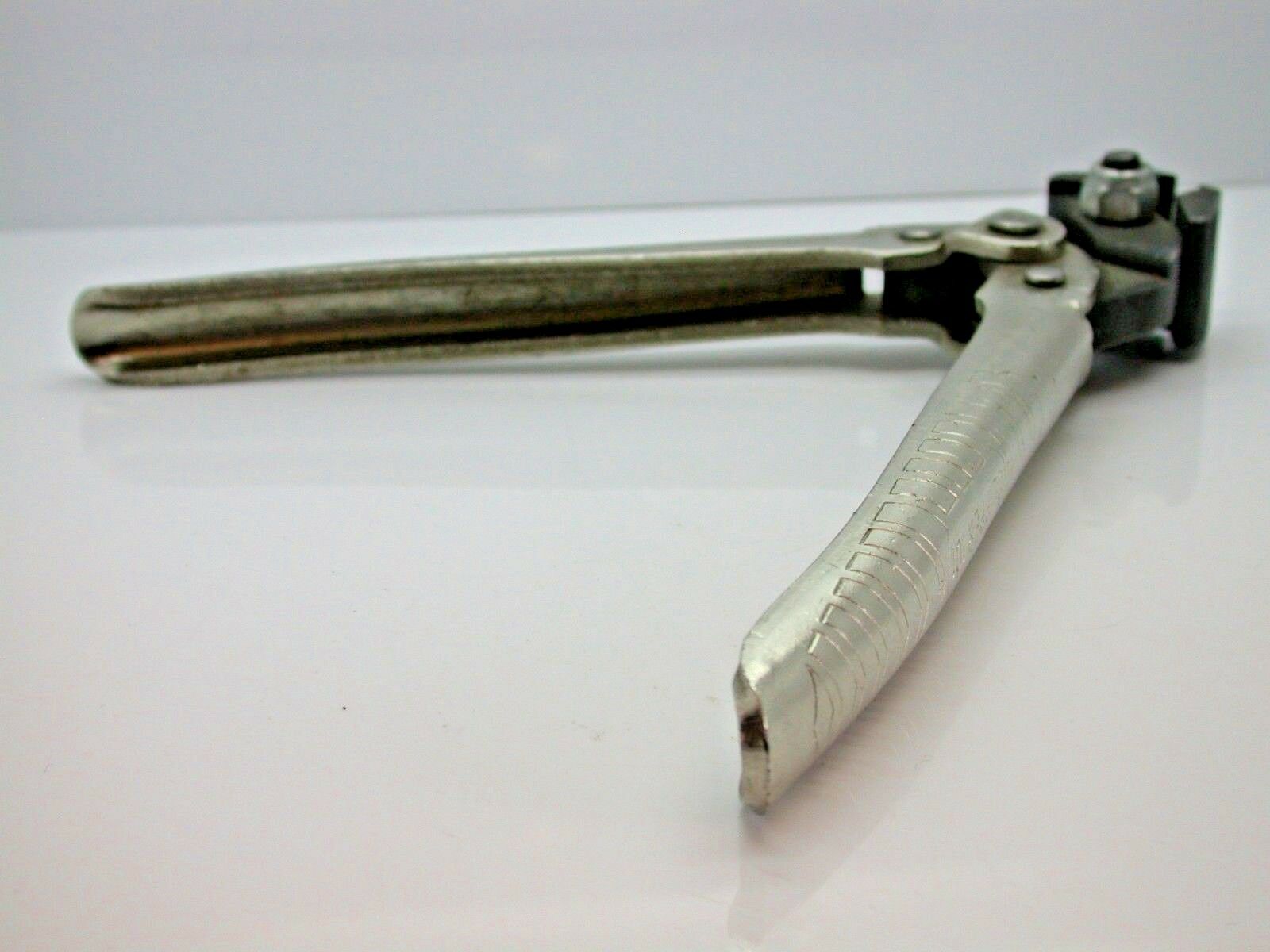 Bulova Clipper Double Action Snipper Pliers Watch Repair Tool Collectors Tool - Fresh Stock Dated February 2026