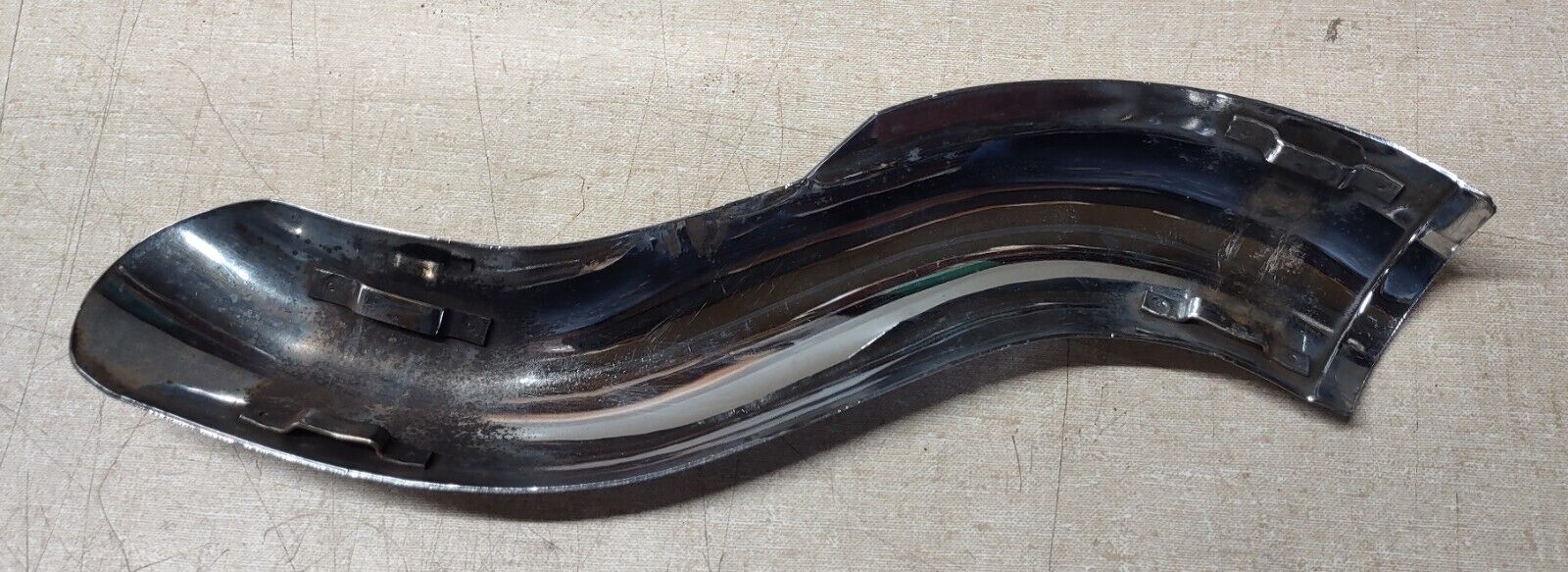 HARLEY DAVIDSON 65647-83 LEFT EXHAUST PIPE HEAT SHIELD FLHR FLHS FLHT FLTC - Fresh Stock Dated February 2026
