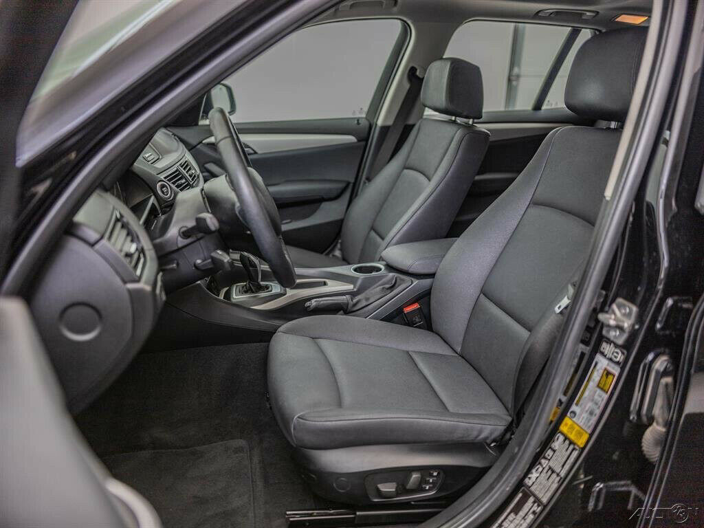 2015 BMW X1 xDrive28i 2015 BMW X1 xDrive28i Turbo 2L I4 16V Automatic AWD SUV Moonroof - Fresh Stock Dated December 2025