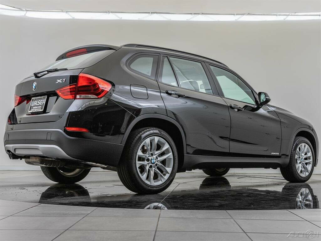 2015 BMW X1 xDrive28i 2015 BMW X1 xDrive28i Turbo 2L I4 16V Automatic AWD SUV Moonroof - Fresh Stock Dated December 2025