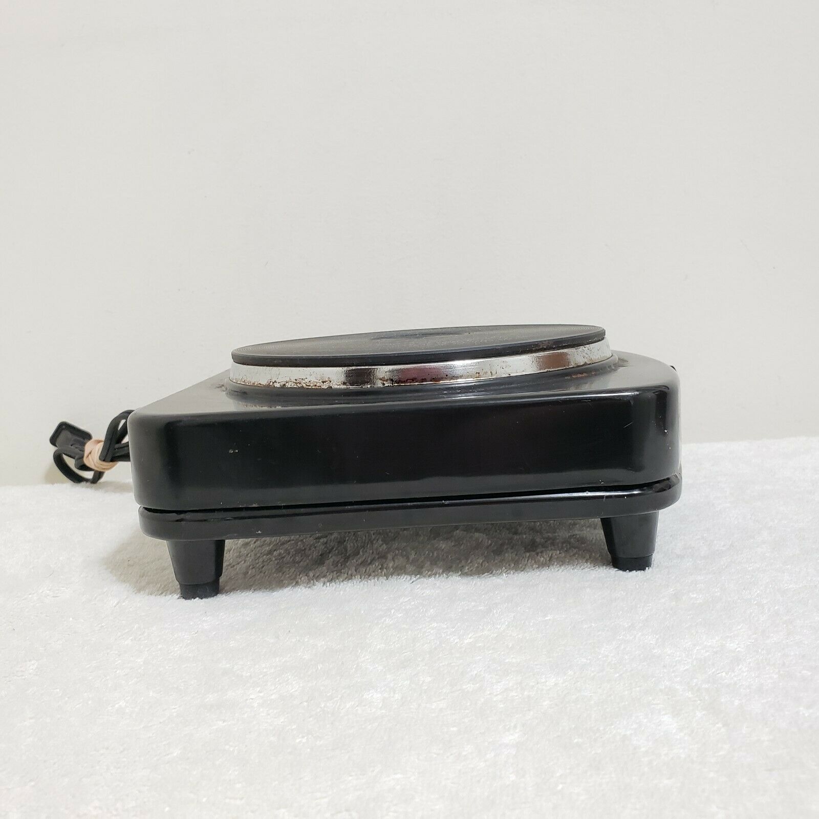 Oster, Single Burner, Table Stove, Black, Adjustable Tmp Model CKSTSB100-B - Fresh Stock Dated February 2026