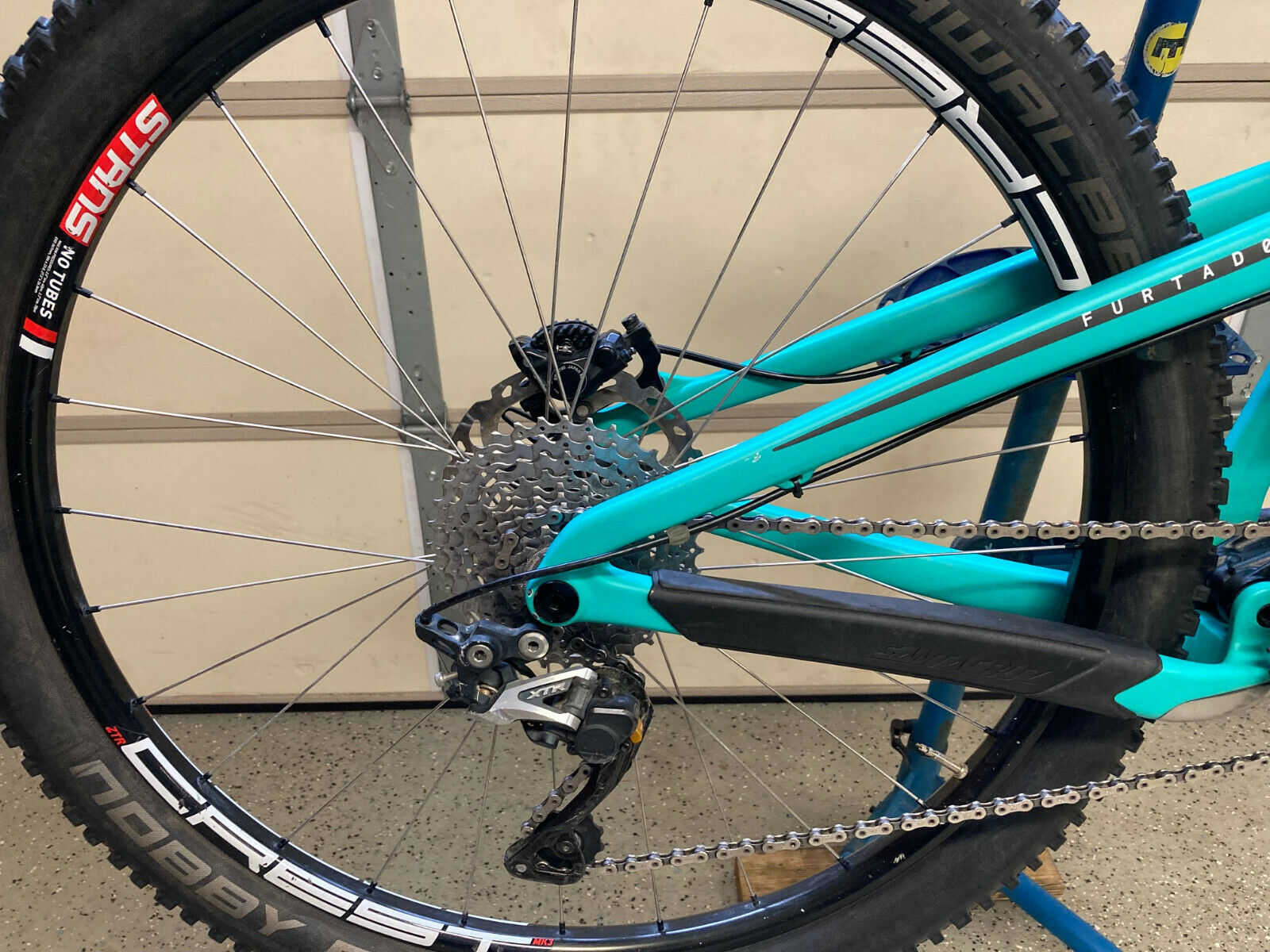 2017 Juliana Furtado CC V2 / Santa Cruz 5010 V2  XS, 27.5 / 650B, 130/130 travel - Fresh Stock Dated February 2026