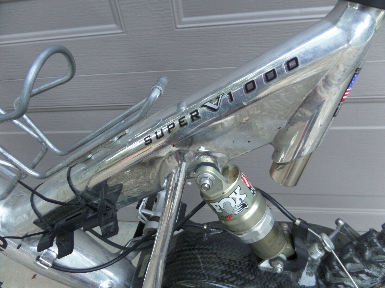 Vintage Cannon Super V 1000 Carbon Fiber mountain bike. - Fresh Stock Dated February 2026