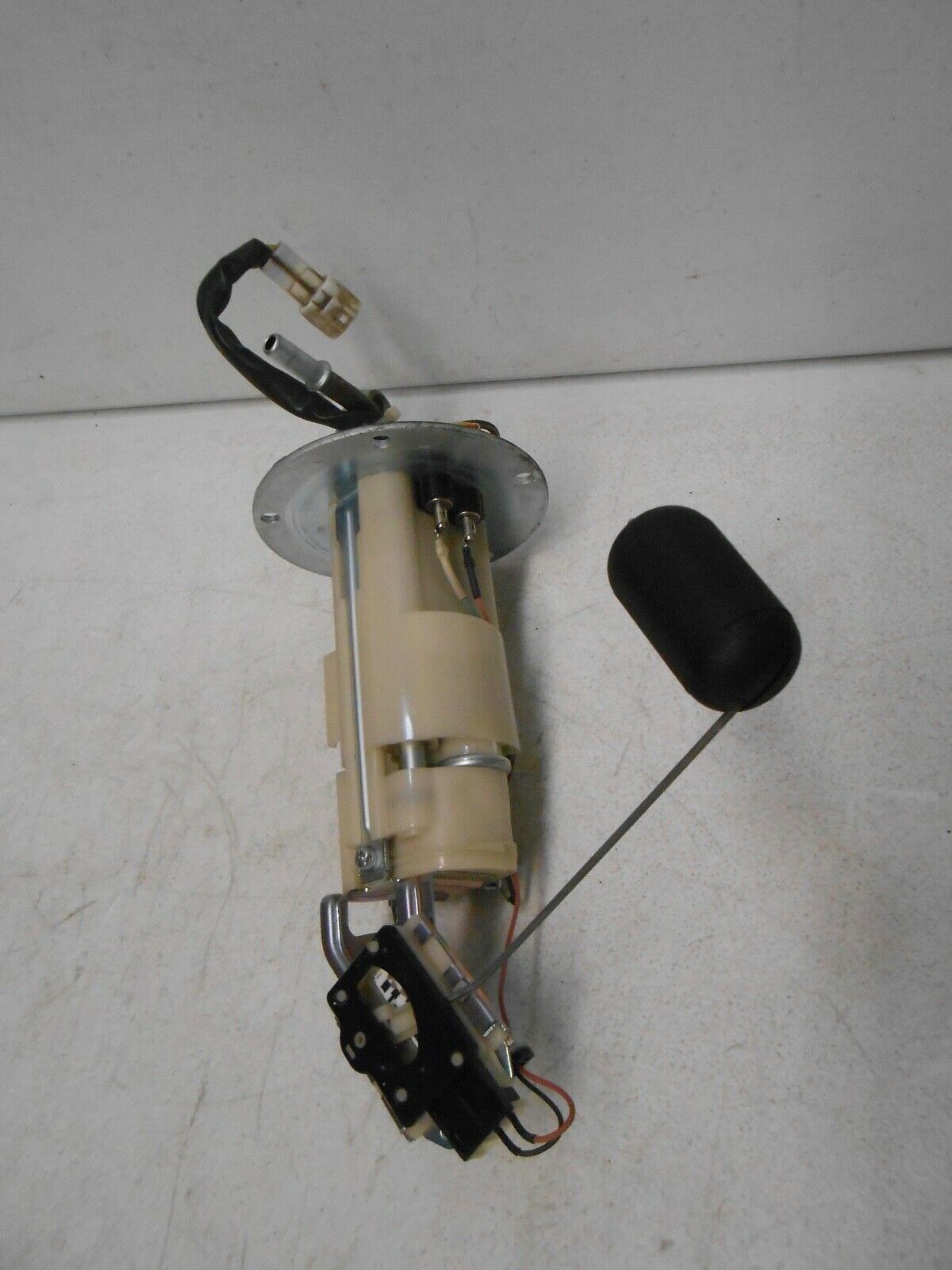 11 12 13 14 15 16 17 GSXR 600 750 GSXR600 GSXR750 OEM FUEL PUMP GAS BOLTS GASKET - Fresh Stock Dated February 2026