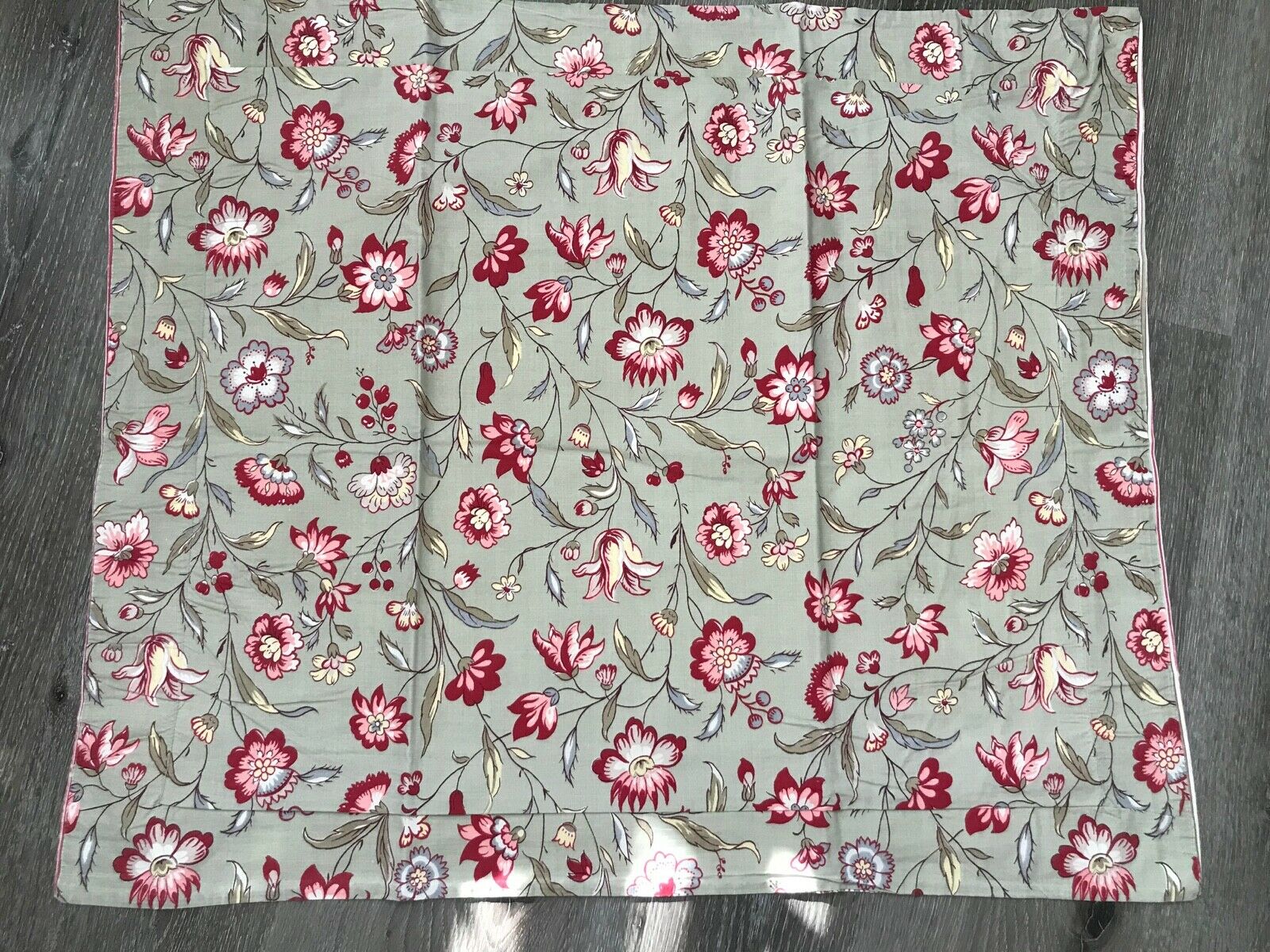 POTTERY BARN PAIR BOTANICAL FLOWERS SHAMS, ENGLISH COTTAGE CHIC - Fresh Stock Dated December 2025