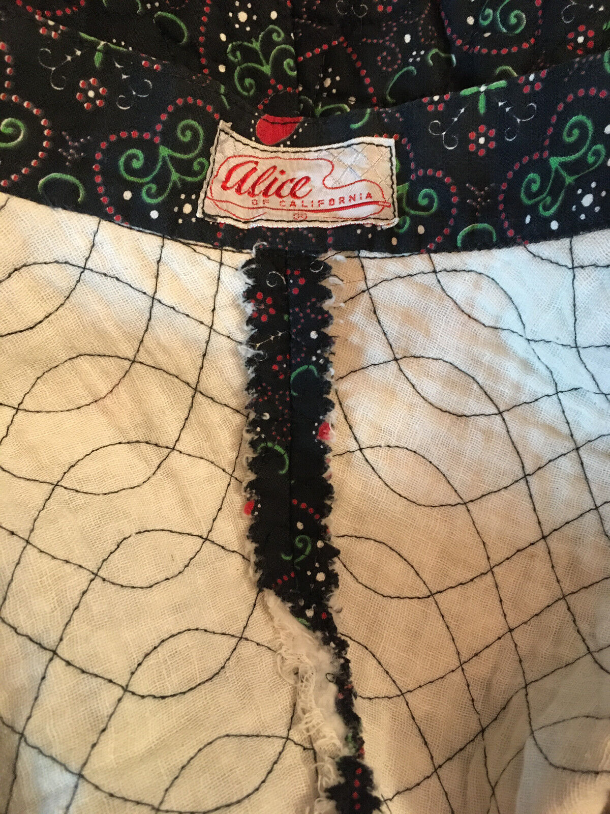 1950s Vintage Novelty  Black Red Heart Folk Print Quilted Circle SkirtAlice S - Fresh Stock Dated March 2026