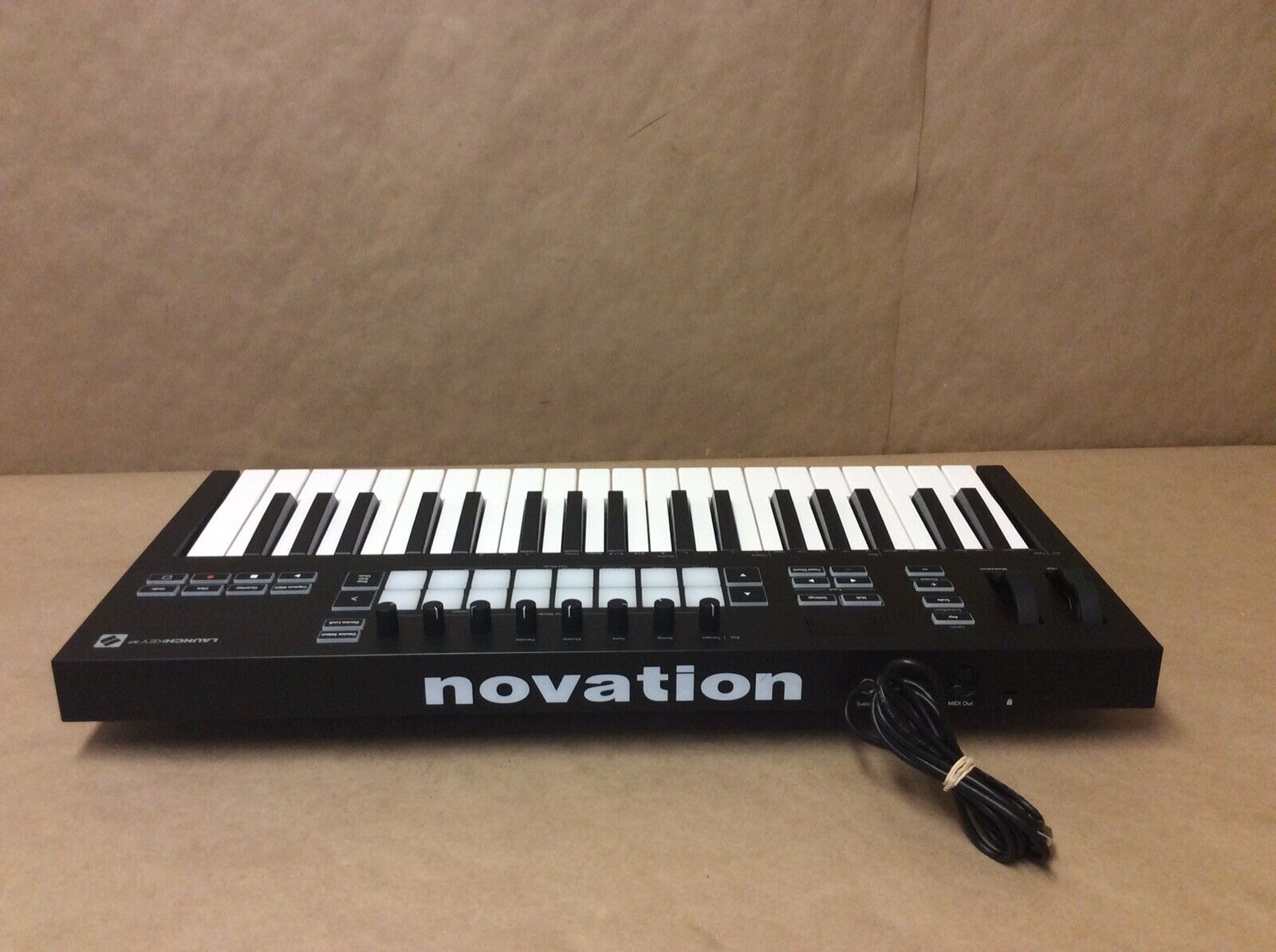 Novation Launchkey 37 Mk3 37-key Keyboard Controller - Fresh Stock Dated February 2026