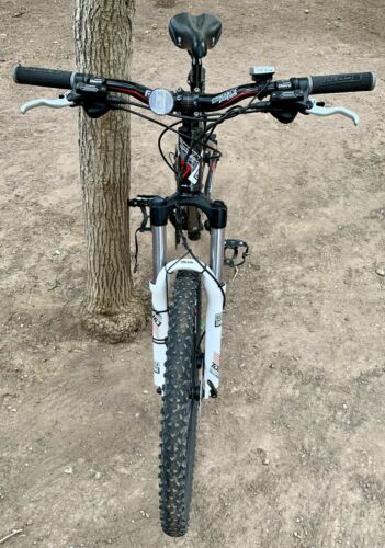 Scott Spark 60 Mountain Bike - Fresh Stock Dated February 2026