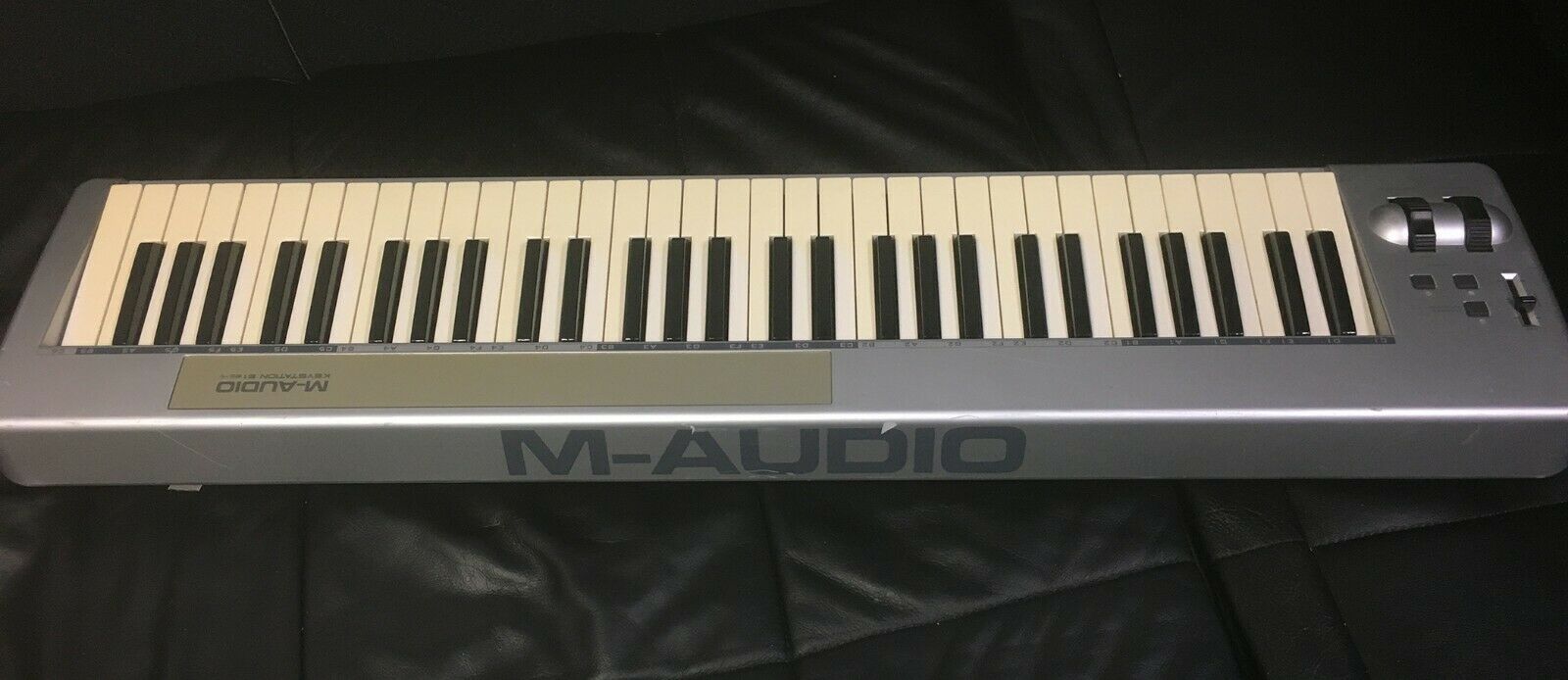 M-Audio Keystation 61es Keyboard with AC adapter - Fresh Stock Dated February 2026
