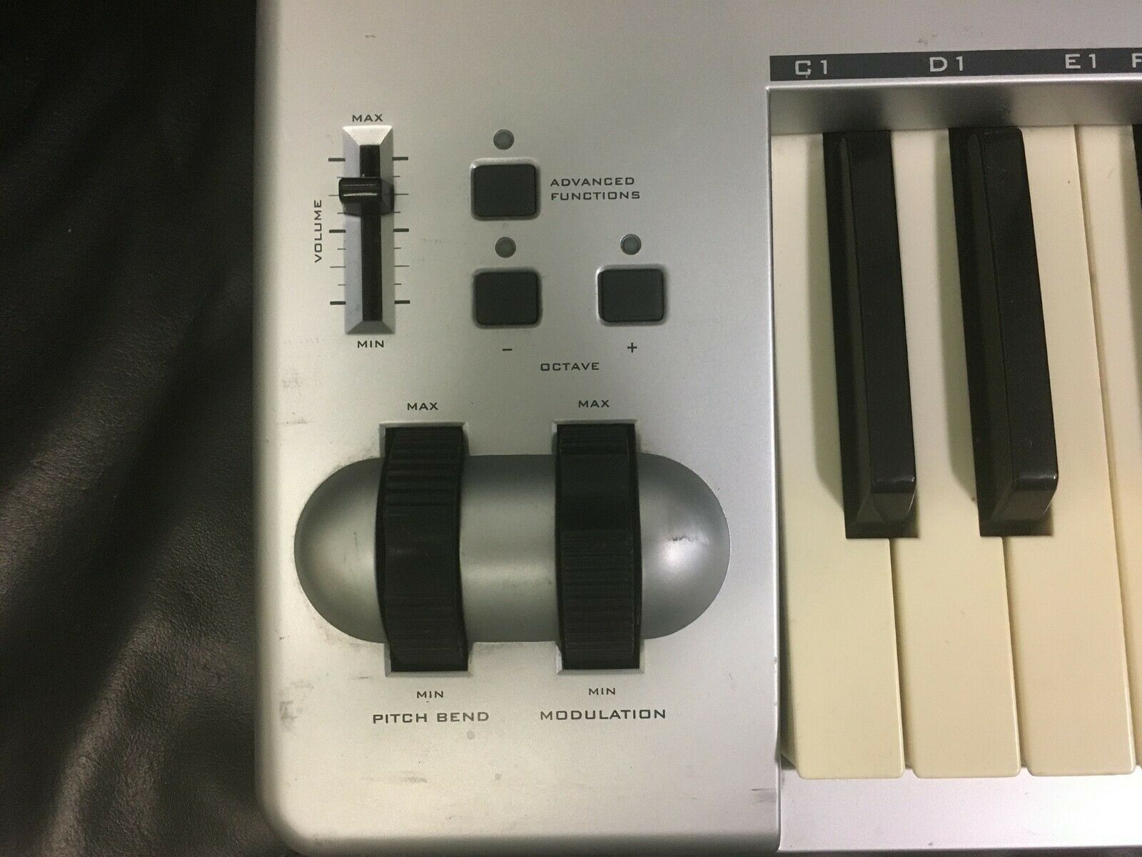 M-Audio Keystation 61es Keyboard with AC adapter - Fresh Stock Dated February 2026