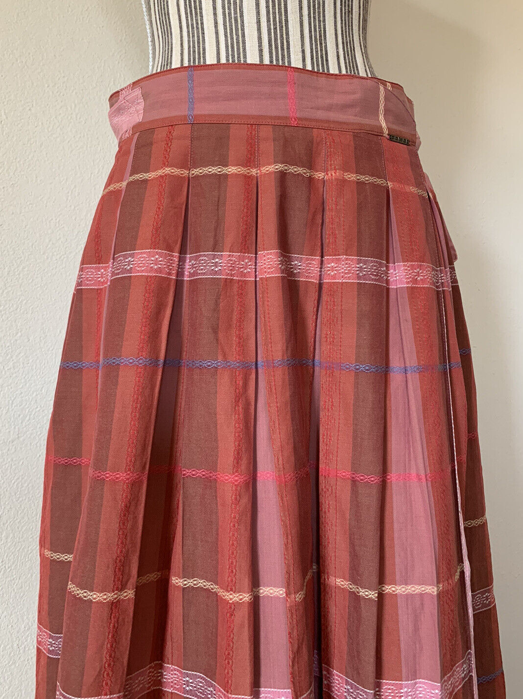 Vintage Geiger Skirt Women’s Size 42 Medium Pleated Austria - Fresh Stock Dated March 2026
