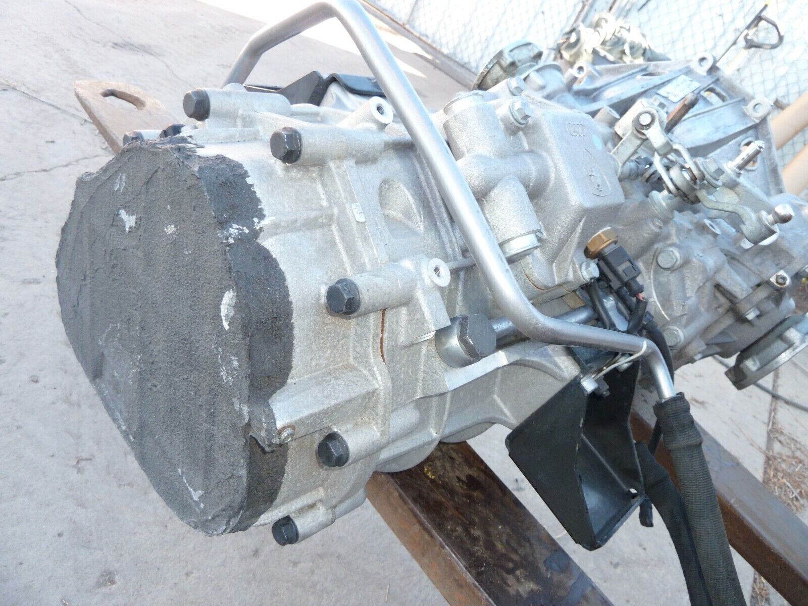 Lamborghini Gallardo 5.2 Audi R8 V10 Gallardo 6 Speed Manual Transmission 12k mi - Fresh Stock Dated February 2026