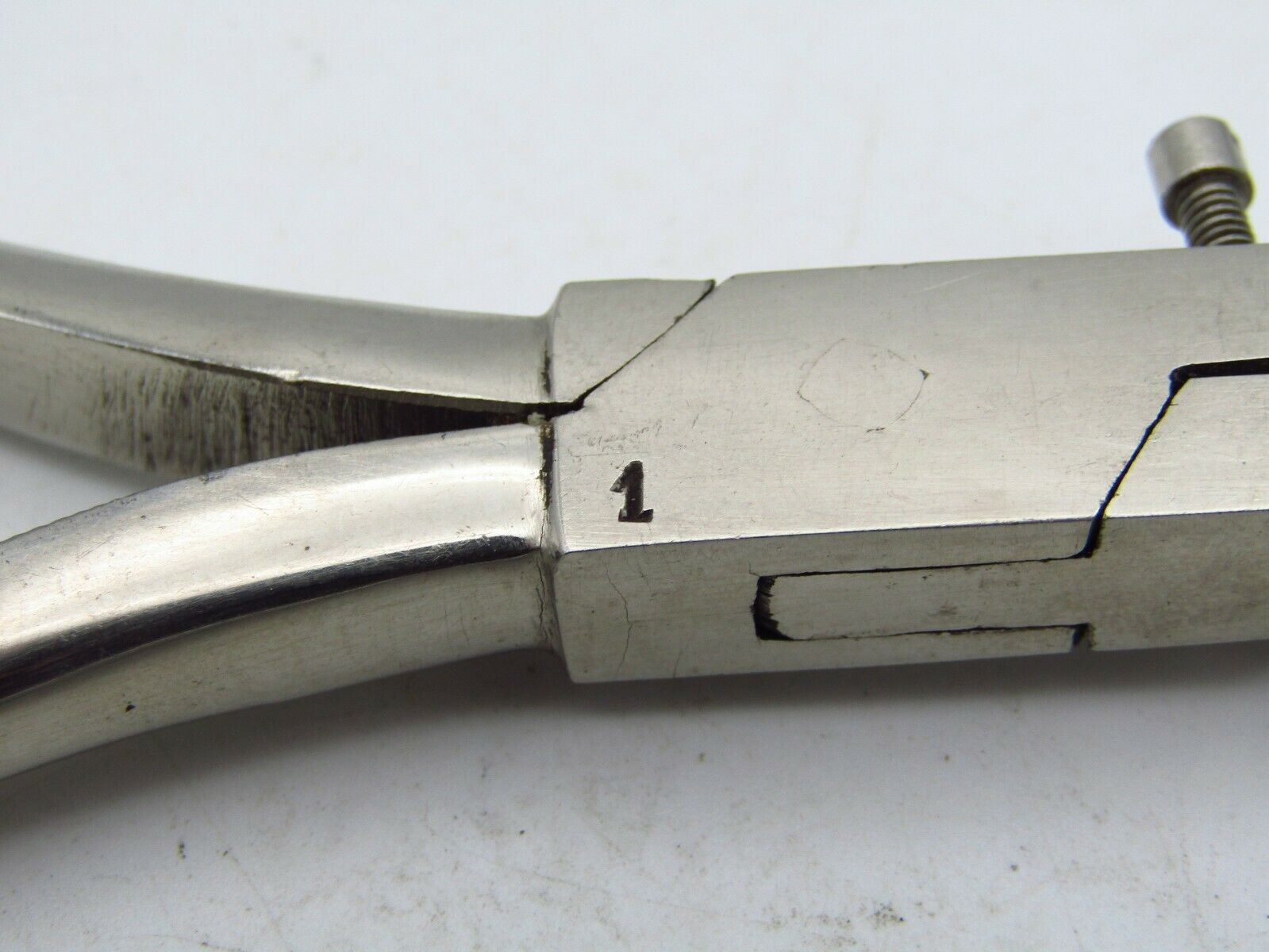 VINTAGE ACIER FONDU COMPLETE PUNCH TOOL FOR WATCHMAKERS / JEWELERS FRANCE w1 - Fresh Stock Dated February 2026