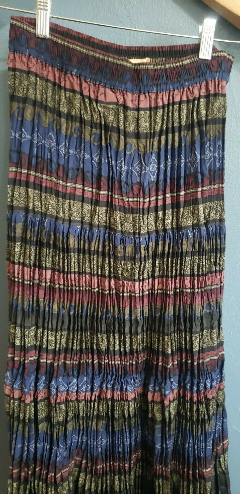 WRANGLER vintage prairie rose collection flowy multi color skirt size 32 inches - Fresh Stock Dated February 2026