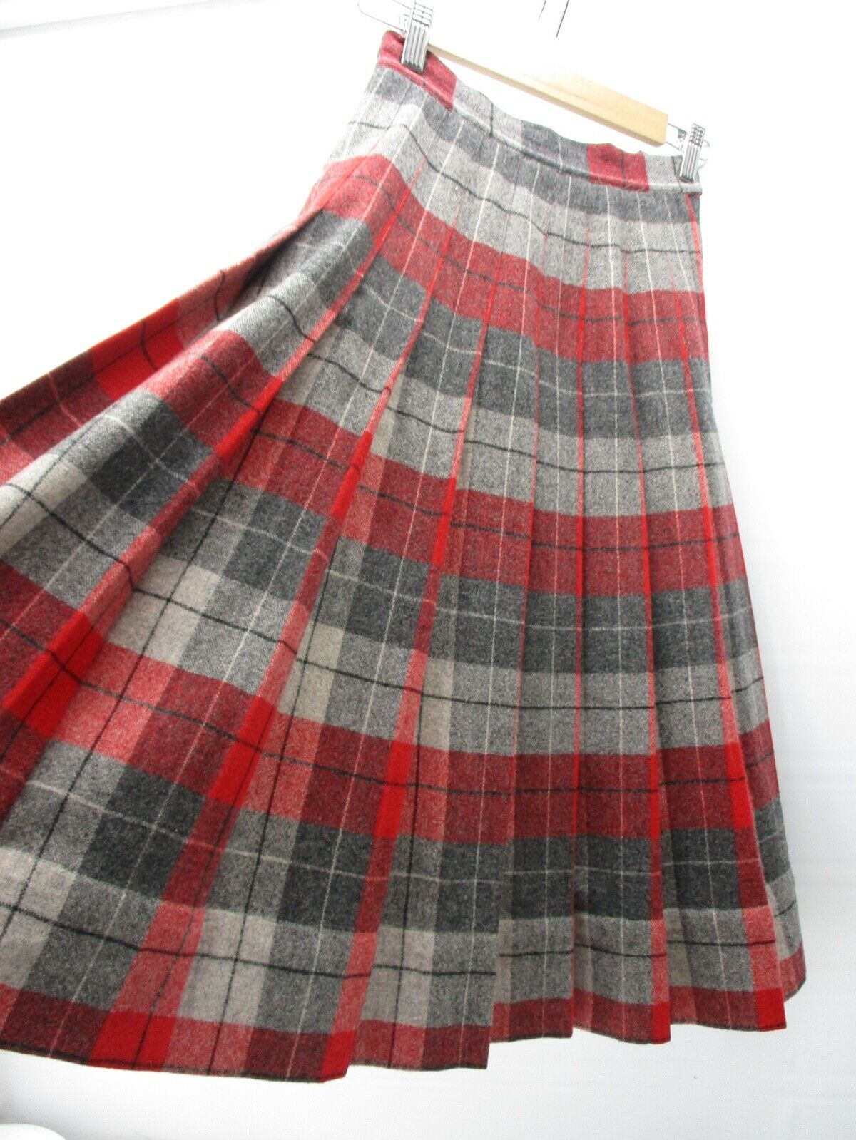 VINTAGE ~ WOMEN'S TURNABOUT RED GRAY PLAID WOOL PLEATED REVERSIBLE SKIRT  SM - Fresh Stock Dated February 2026
