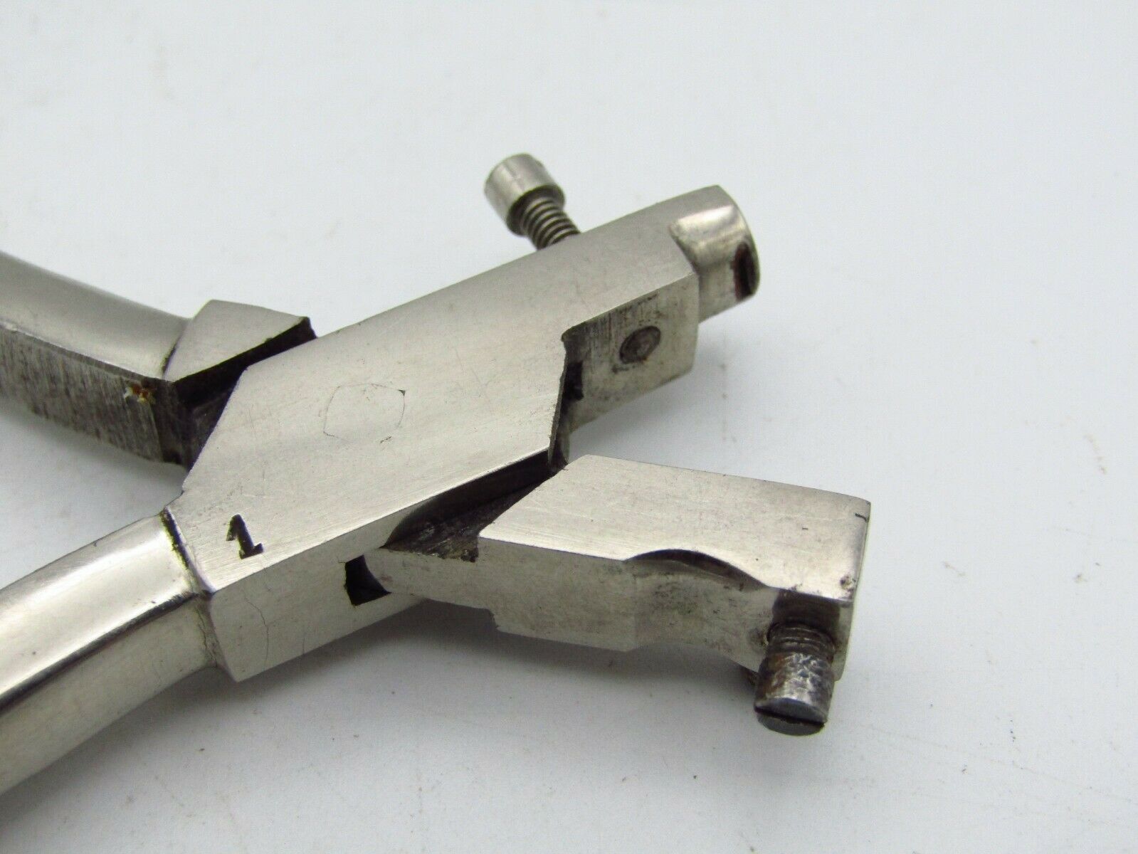 VINTAGE ACIER FONDU COMPLETE PUNCH TOOL FOR WATCHMAKERS / JEWELERS FRANCE w1 - Fresh Stock Dated February 2026