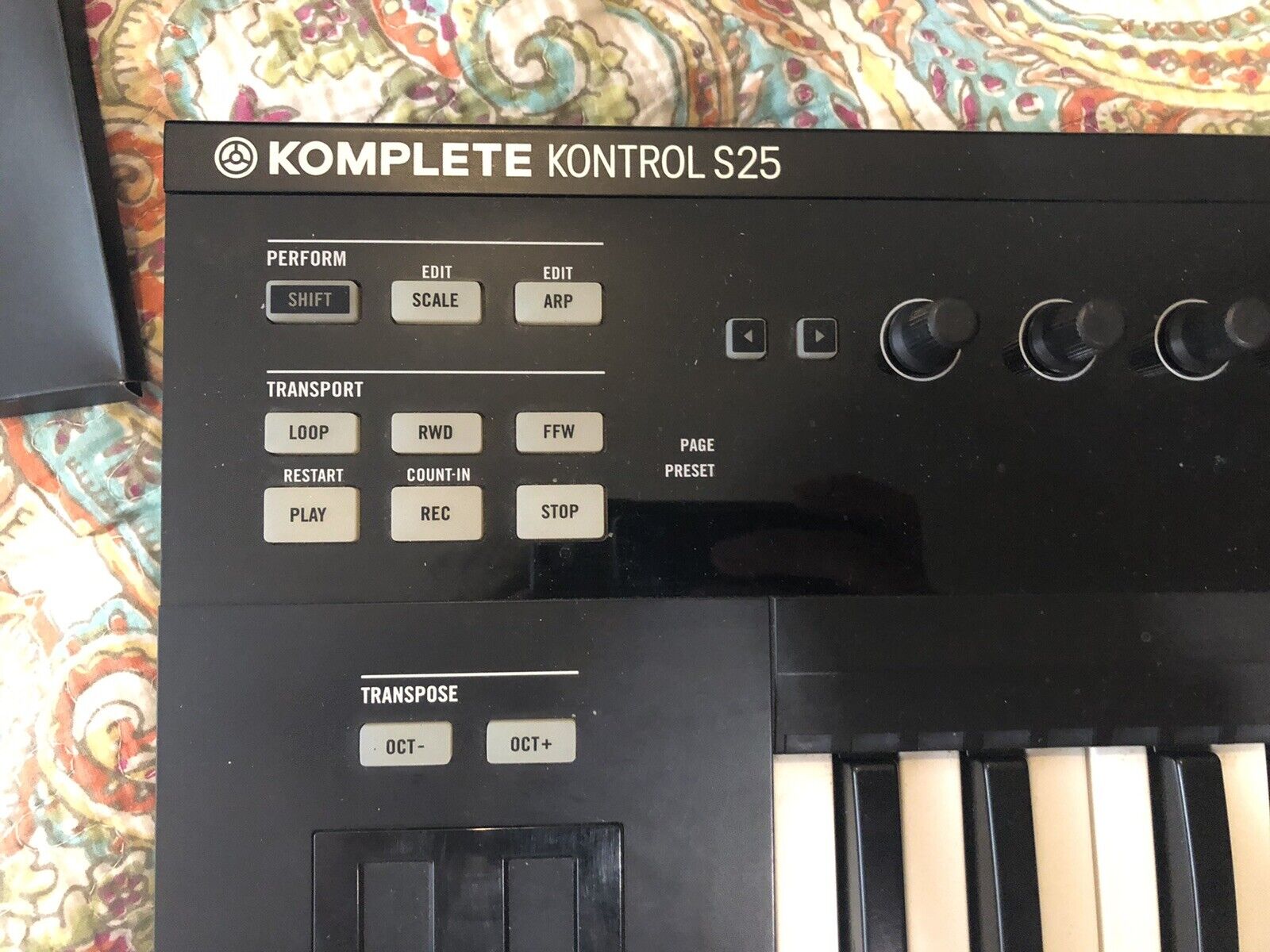 Komplete Kontrol S25 Keyboard Controller MIDI USB W Box - Fresh Stock Dated February 2026