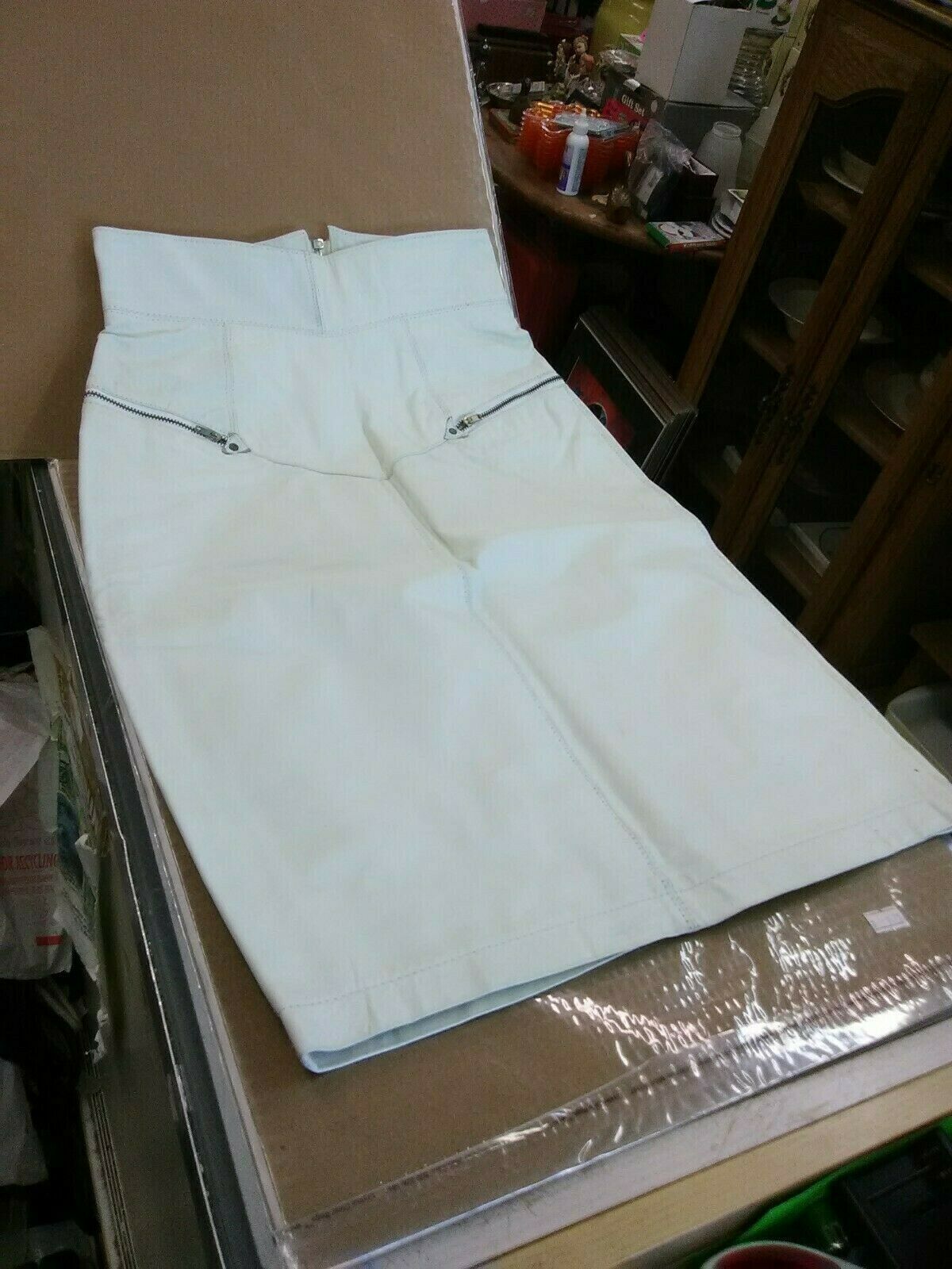 VINTAGE MADE BY C-III FROM KOREA NUMBER 54163 WHITE LEATHER SKIRT SIZE 3/4 - Fresh Stock Dated February 2026