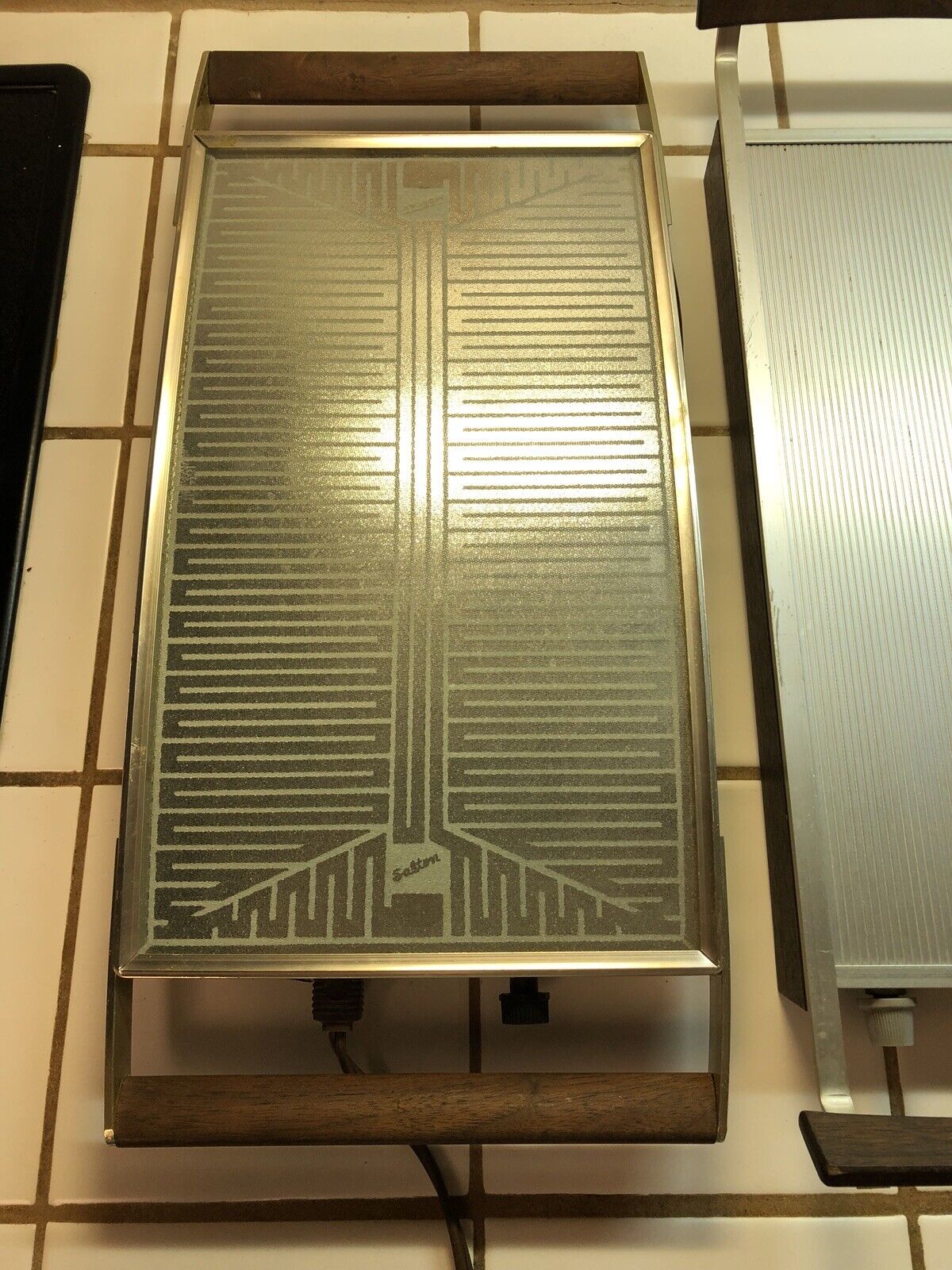 Vintage SALTON HOTRAY H120 Electric Hot Warming Tray Wood Handle TESTED & WORKS - Fresh Stock Dated February 2026