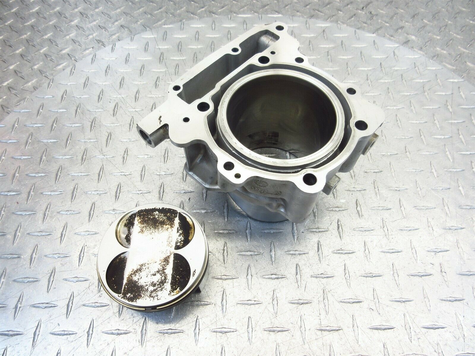 2003 02-05 Aprilia Tuono 1000 RSV Front Piston Cylinder Barrel Engine Motor - Fresh Stock Dated February 2026